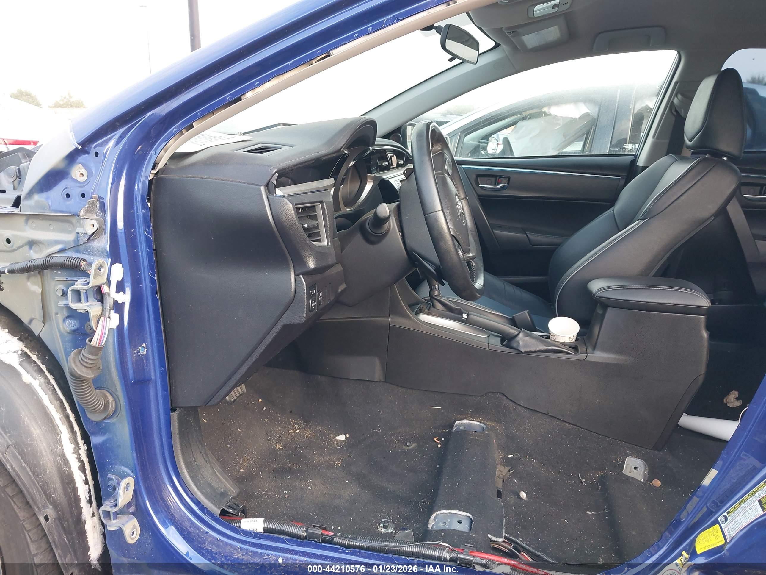 TOYOTA COROLLA image 5