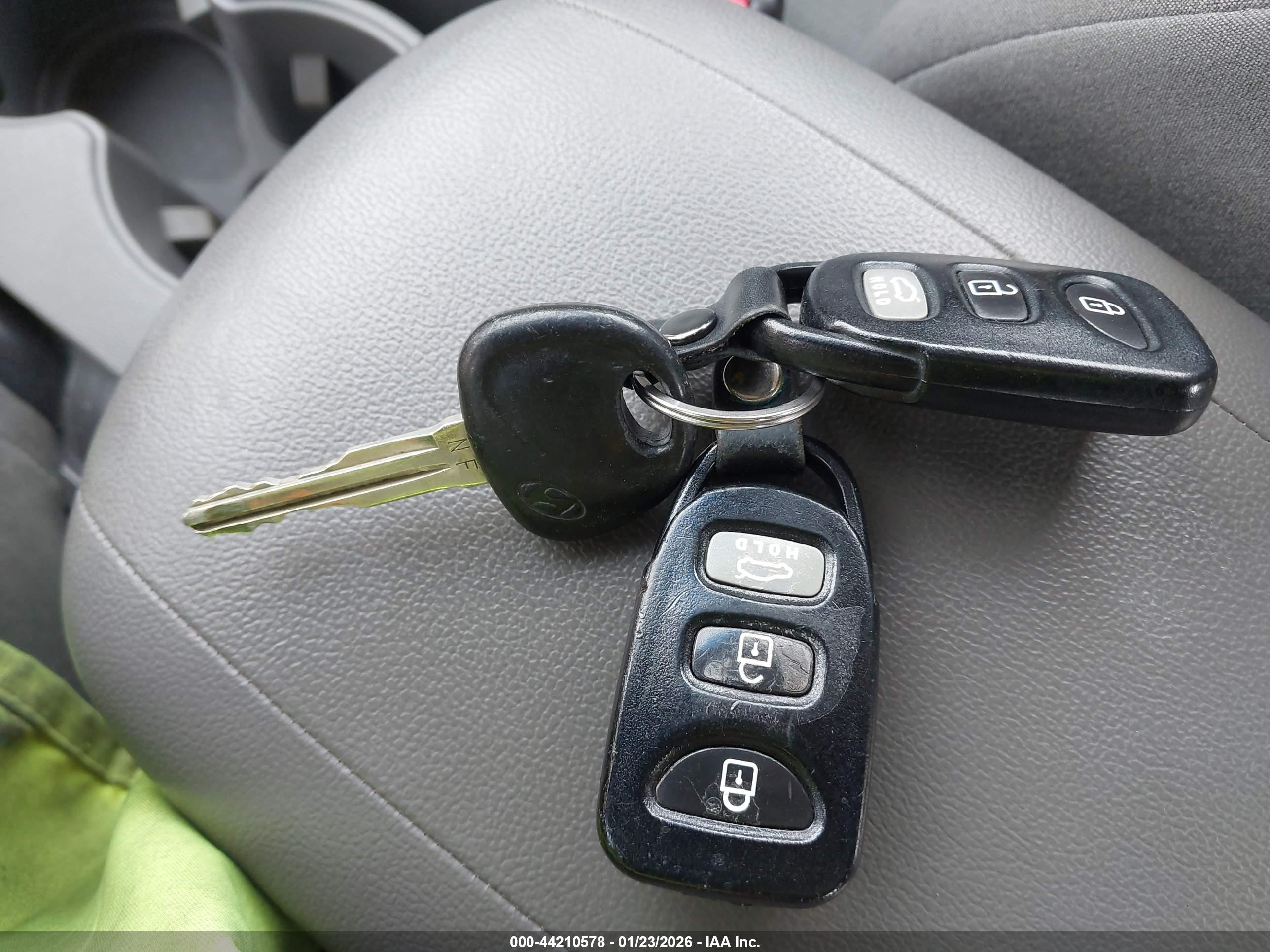 HYUNDAI SONATA image 11