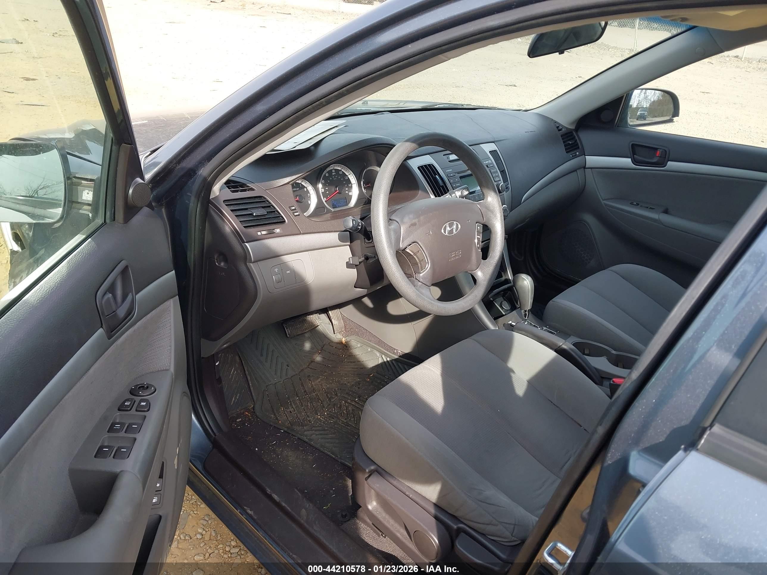 HYUNDAI SONATA image 5