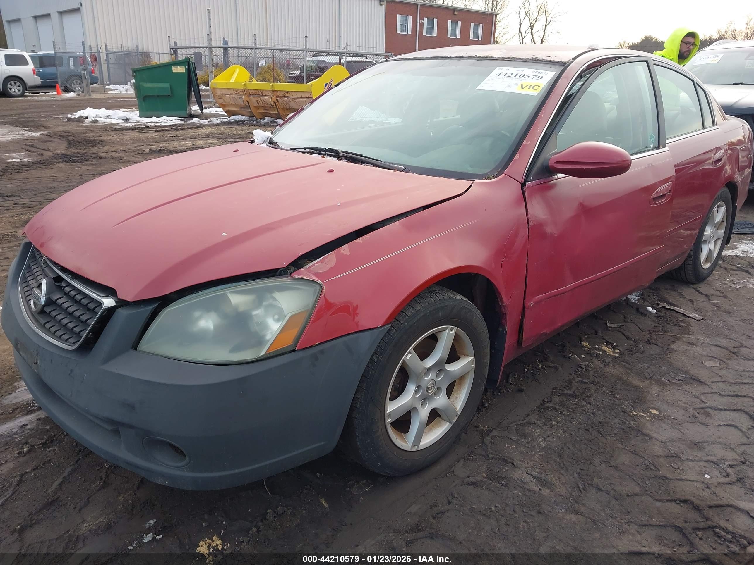 NISSAN ALTIMA image 2