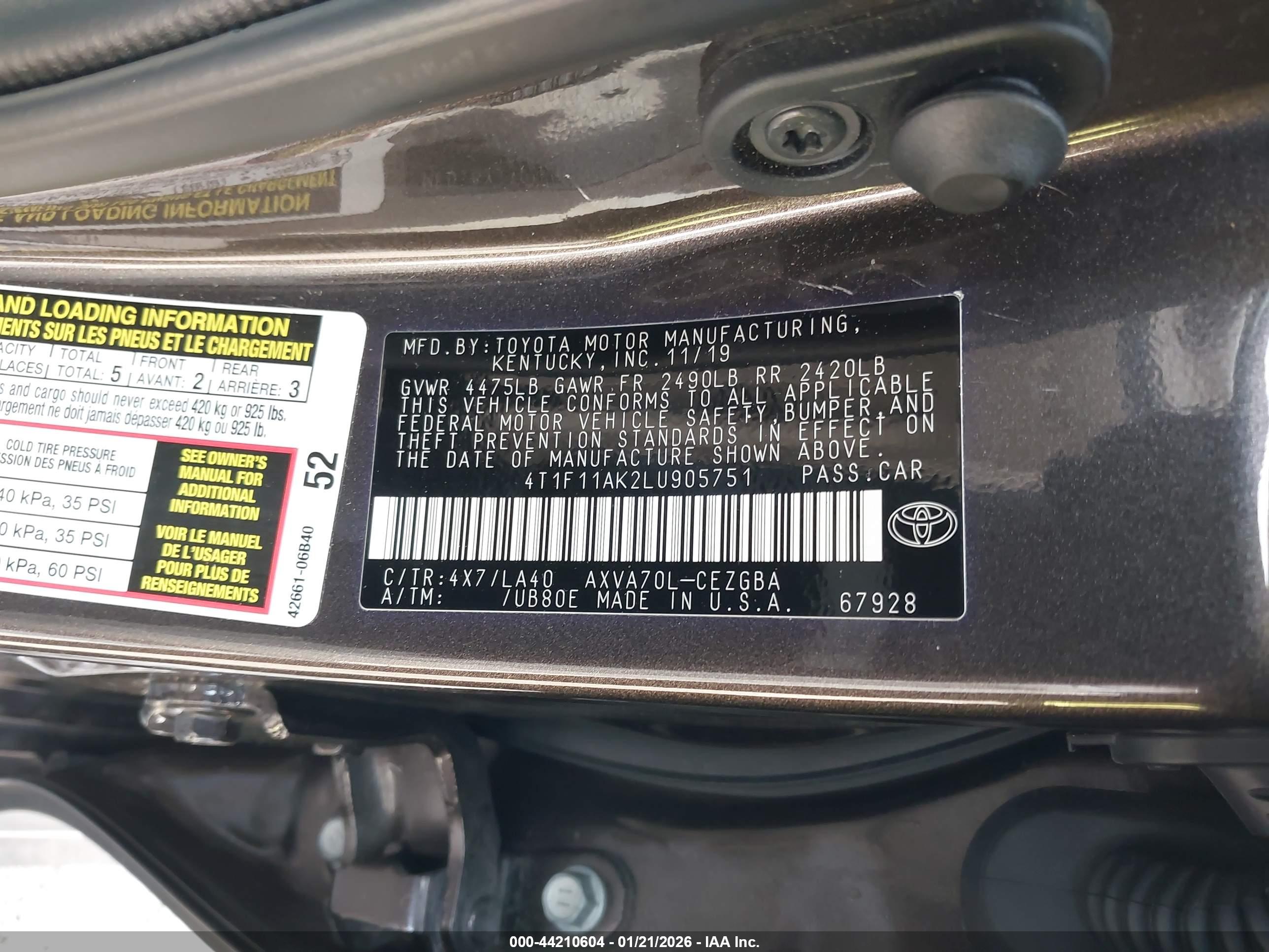 TOYOTA CAMRY image 9