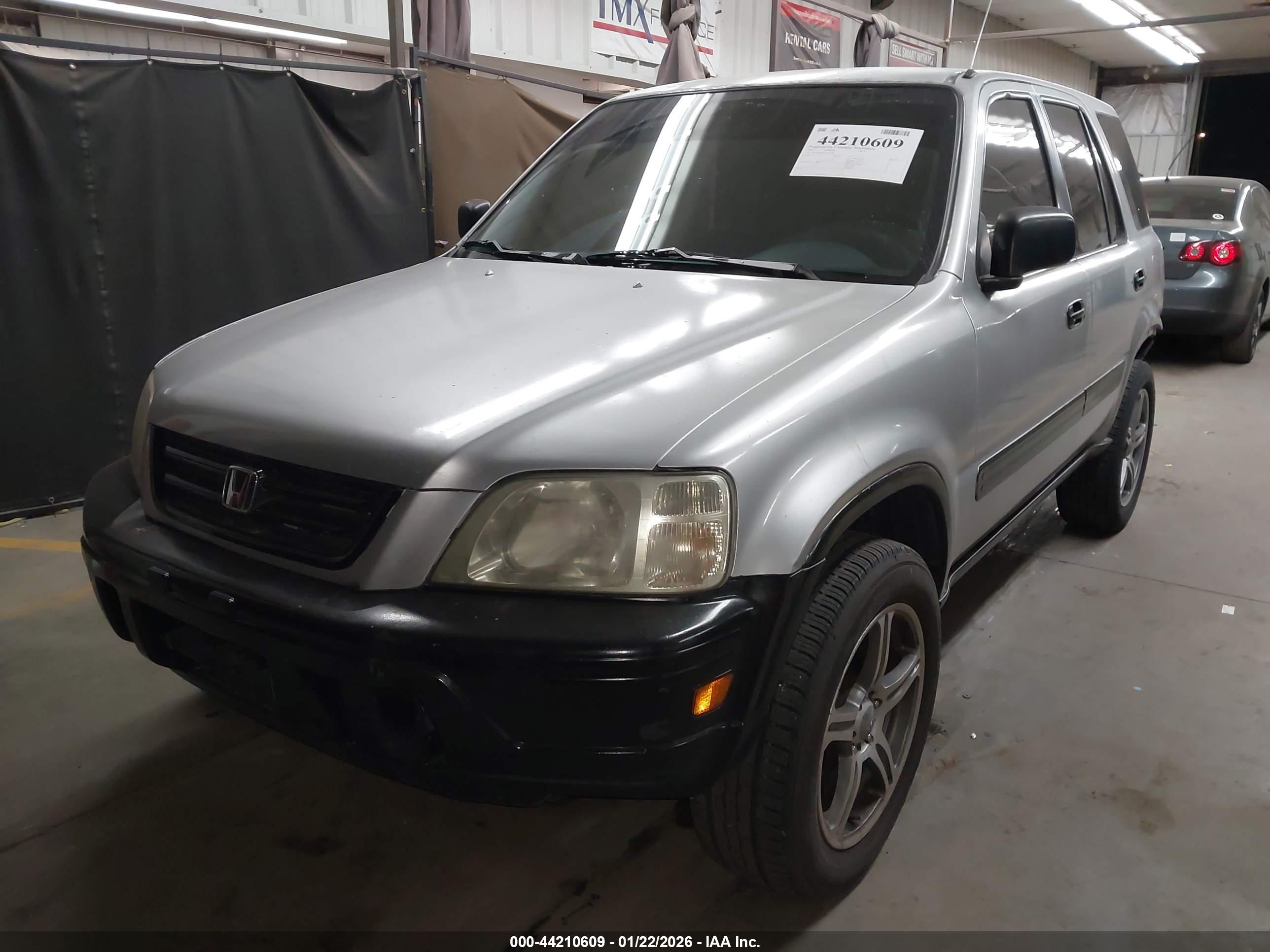 HONDA CR-V image 2