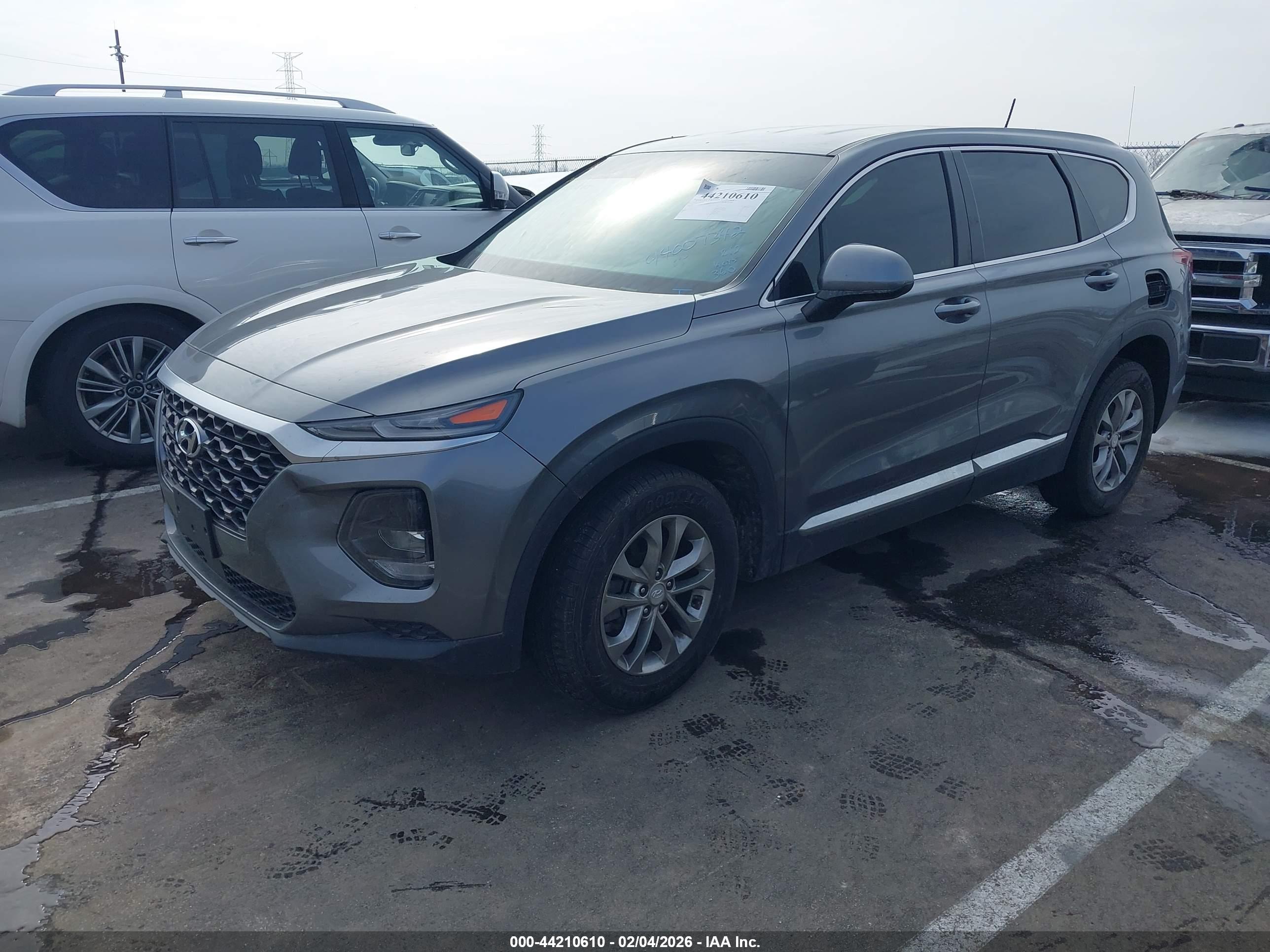 HYUNDAI SANTA image 2