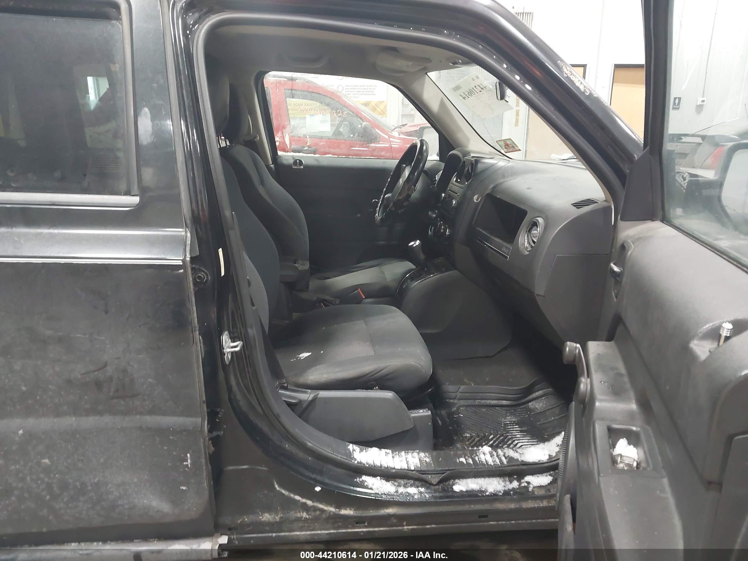 JEEP PATRIOT image 5