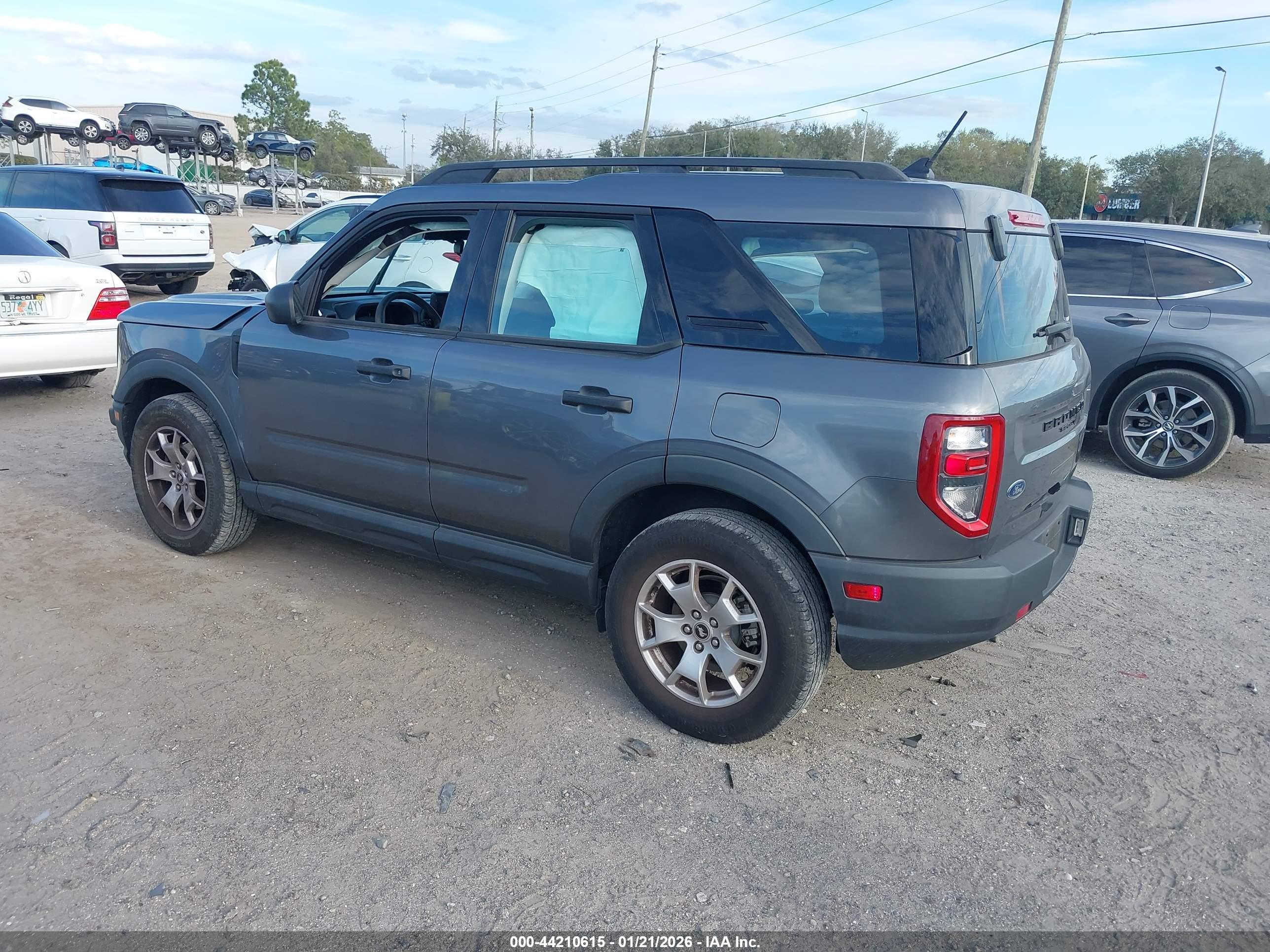 FORD BRONCO image 3