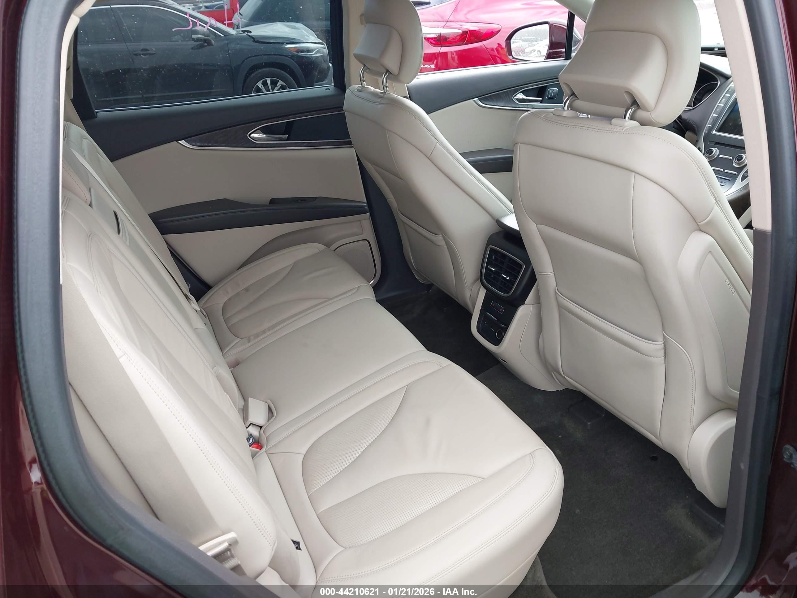 LINCOLN MKX image 8