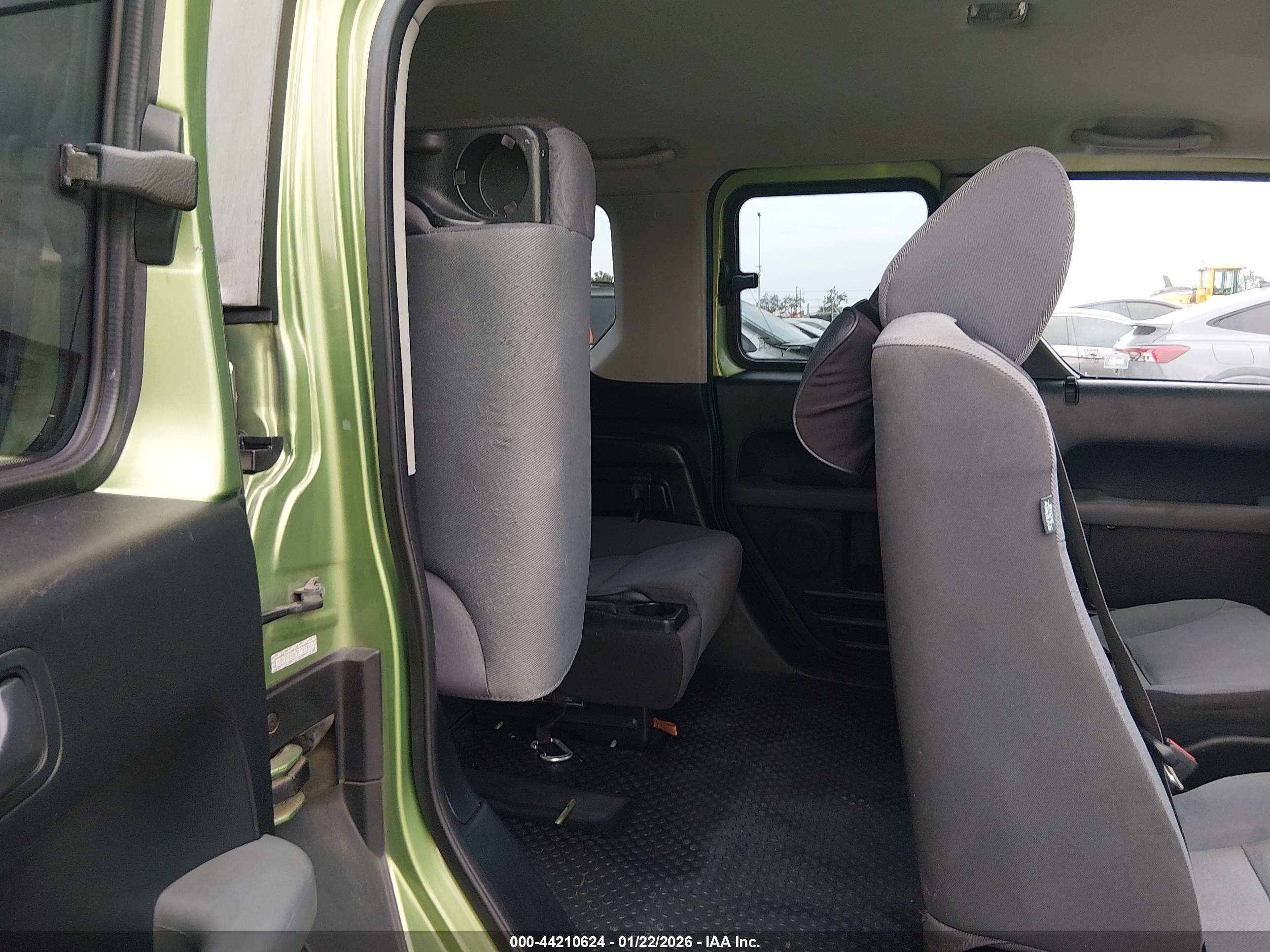 HONDA ELEMENT image 8