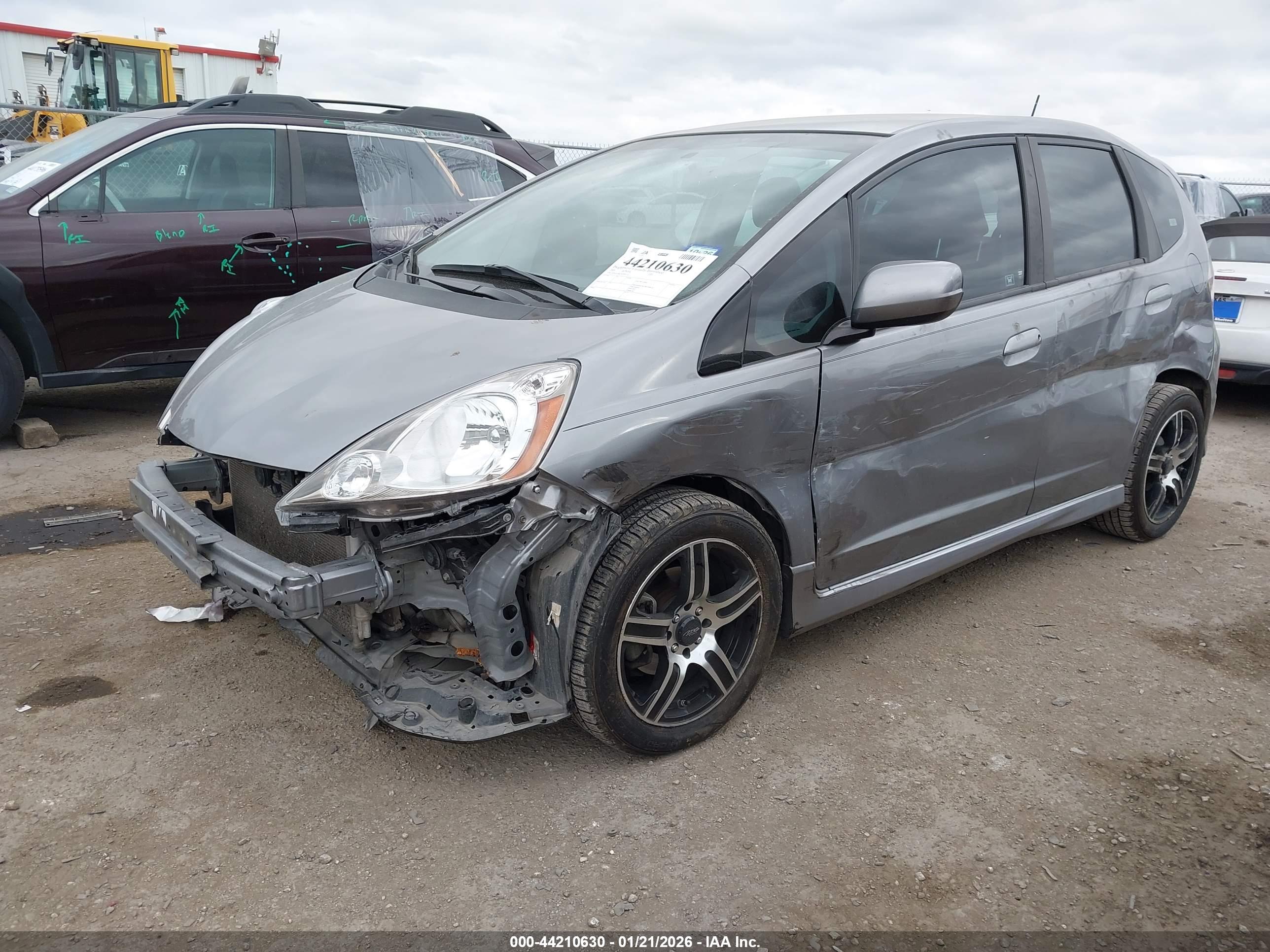 HONDA FIT image 2