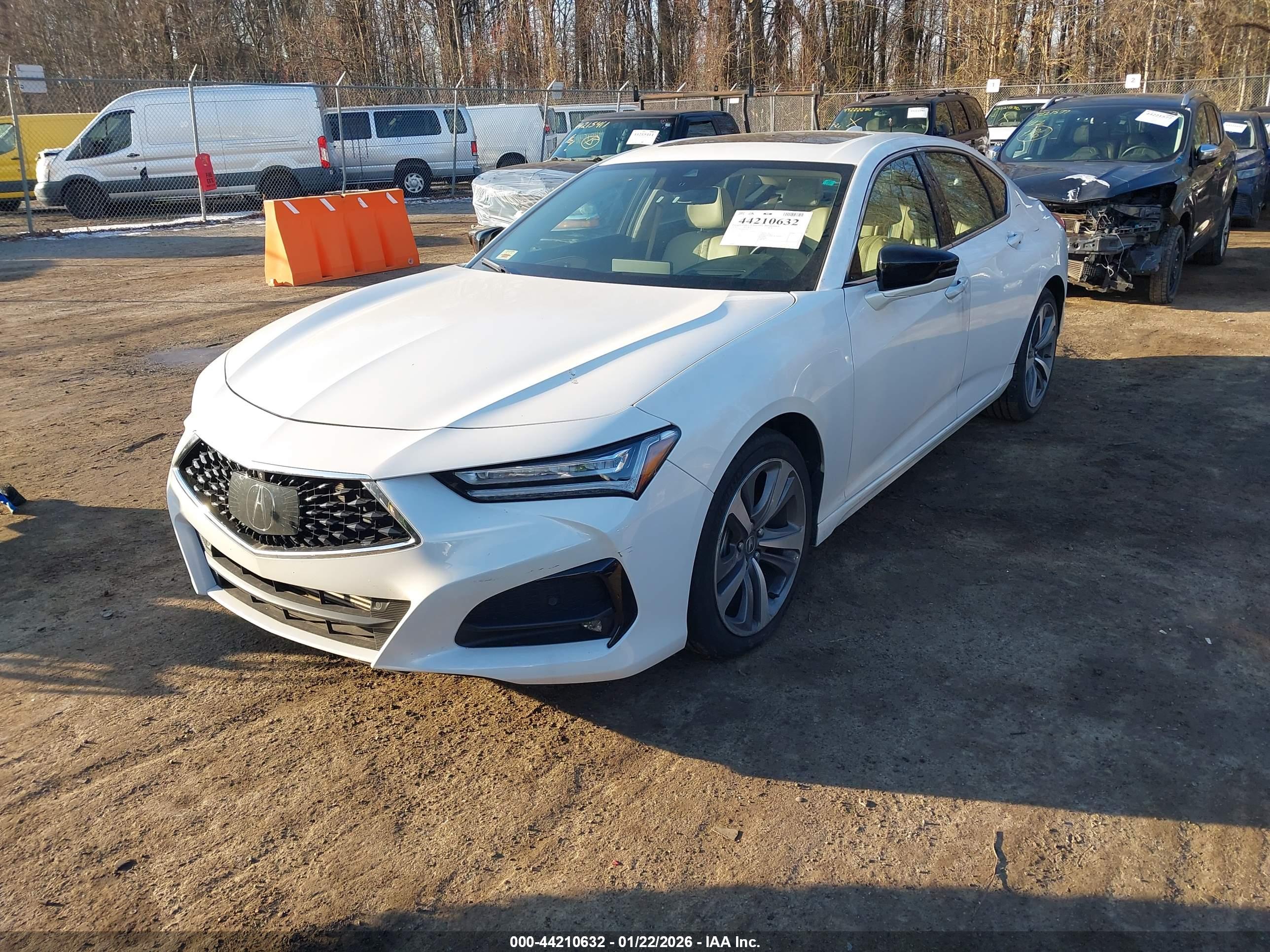 ACURA TLX image 2