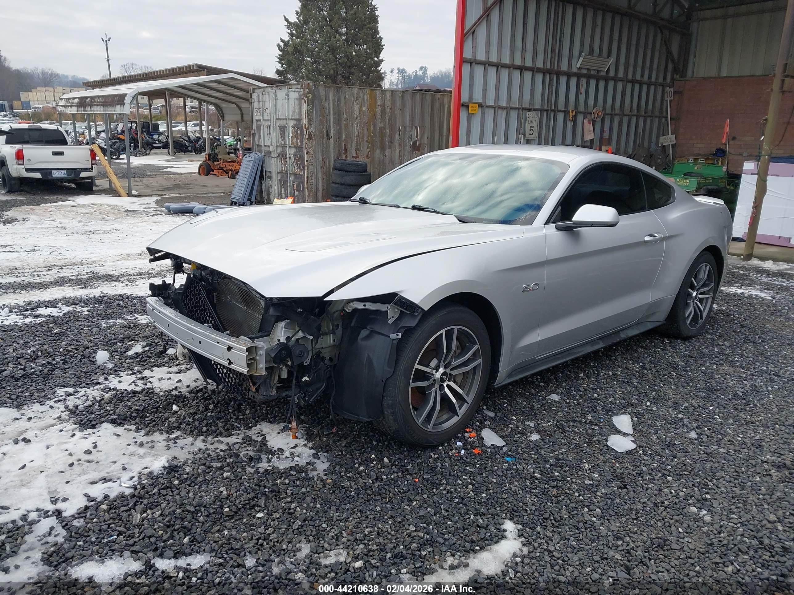 FORD MUSTANG image 2