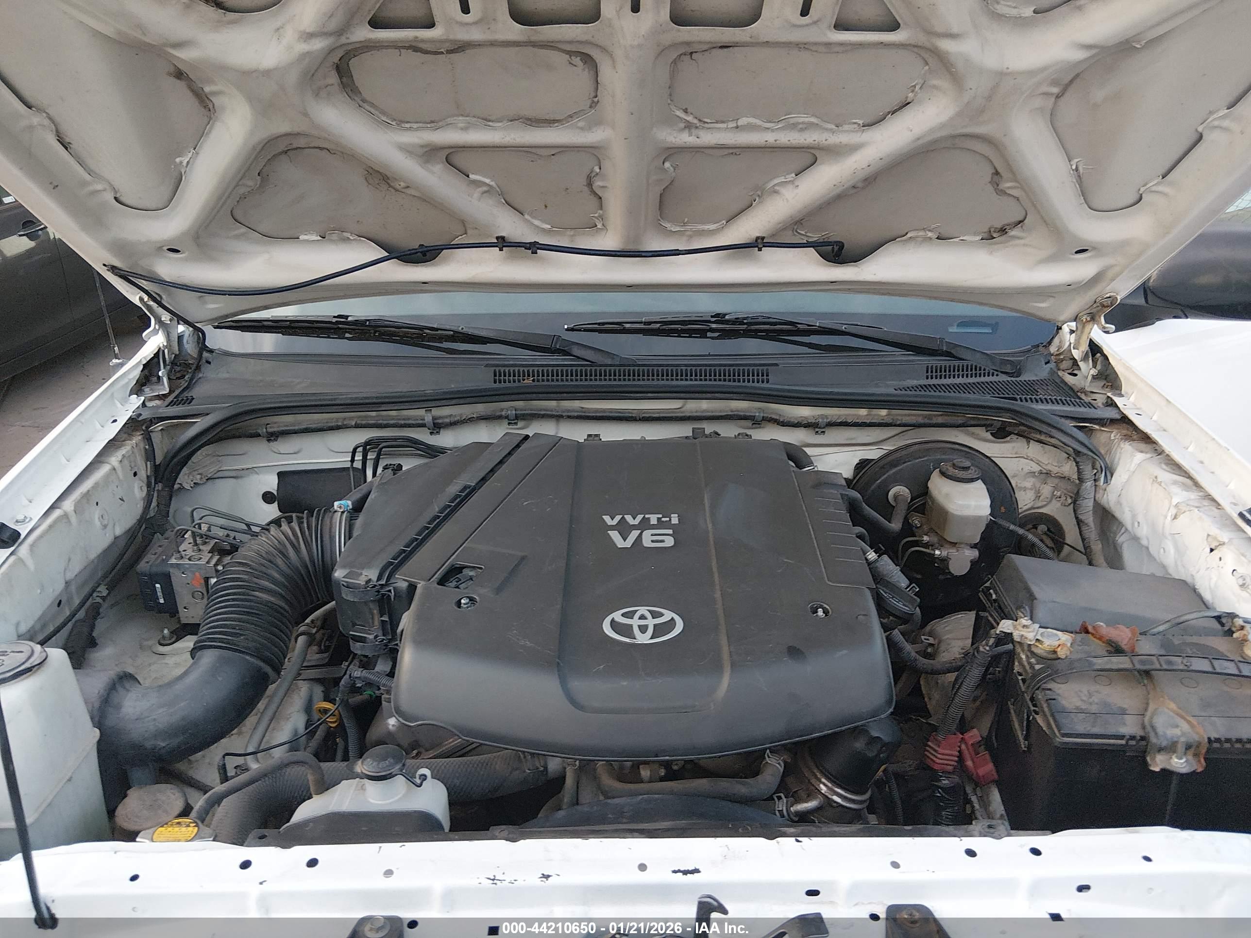 TOYOTA TACOMA image 10