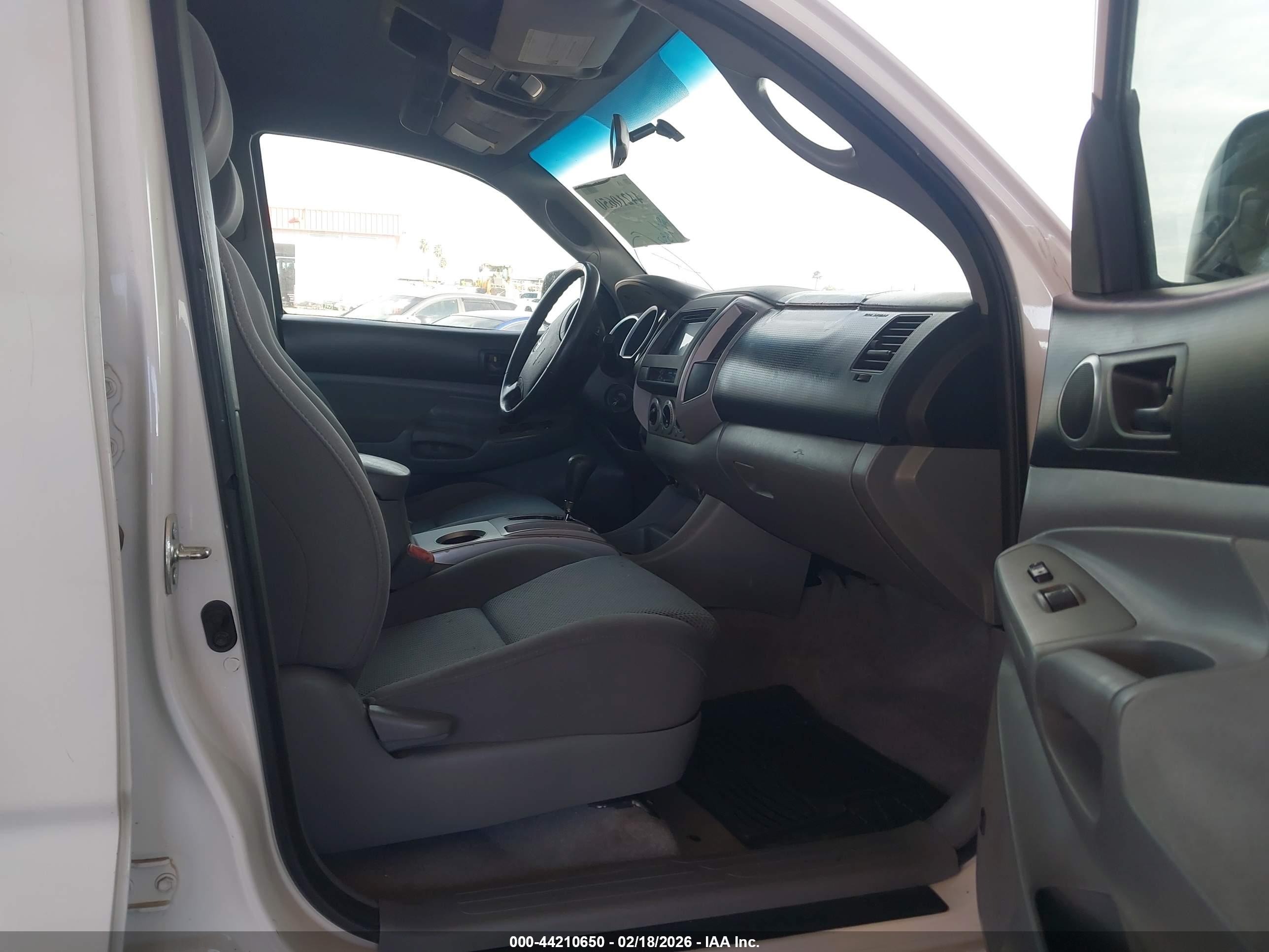 TOYOTA TACOMA image 5