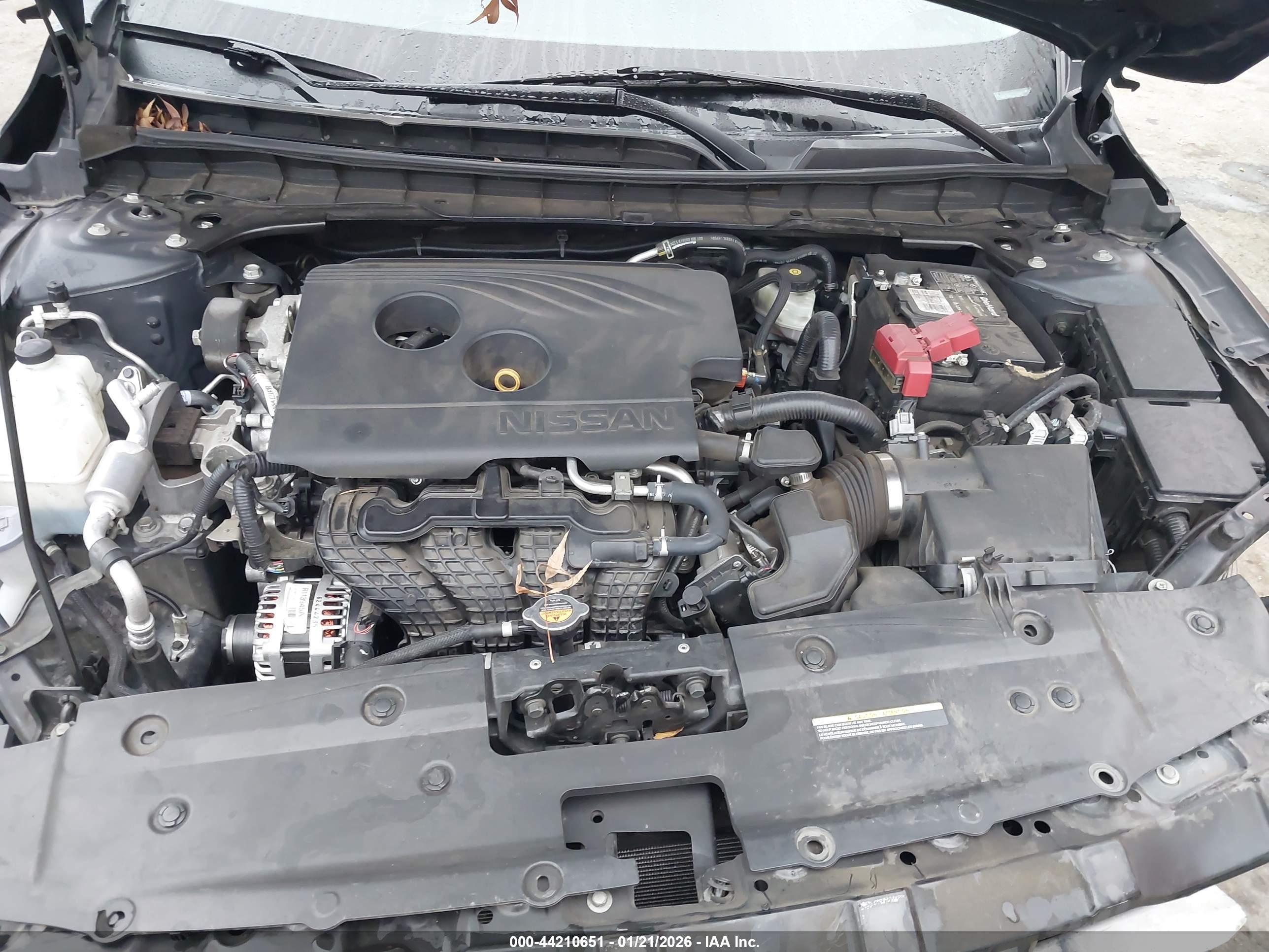 NISSAN ALTIMA image 10