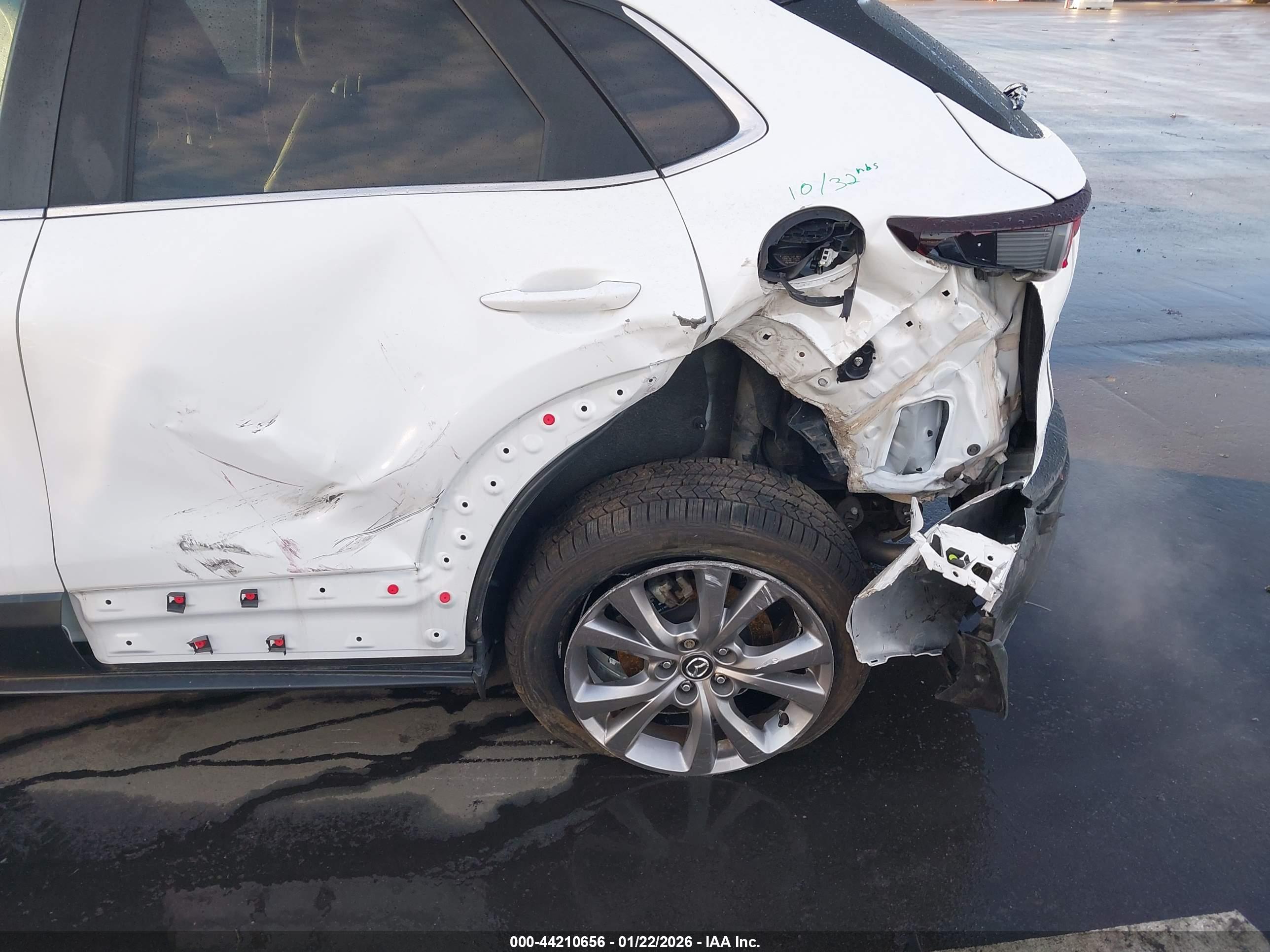 MAZDA CX-30 image 6
