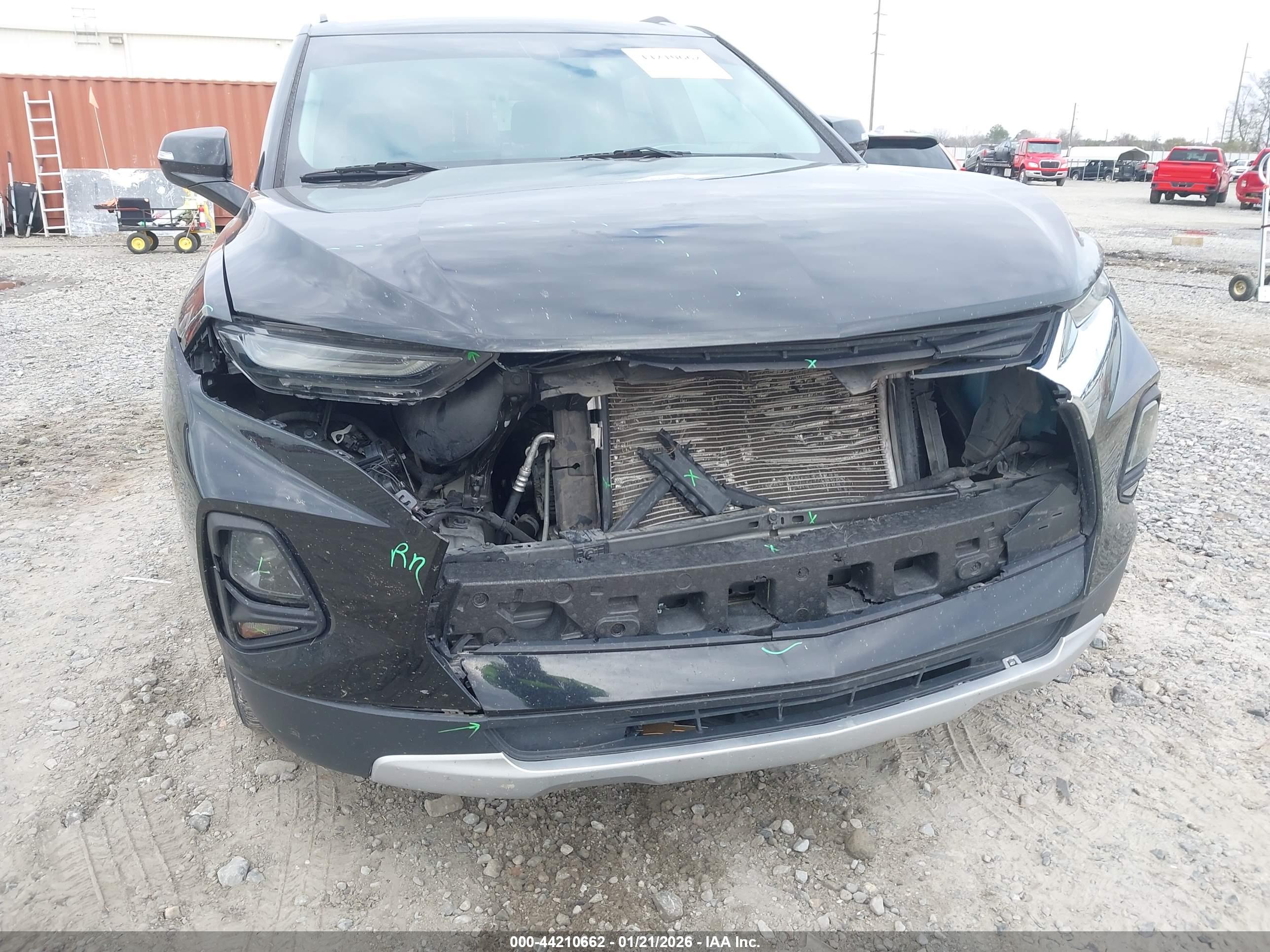 CHEVROLET BLAZER image 6