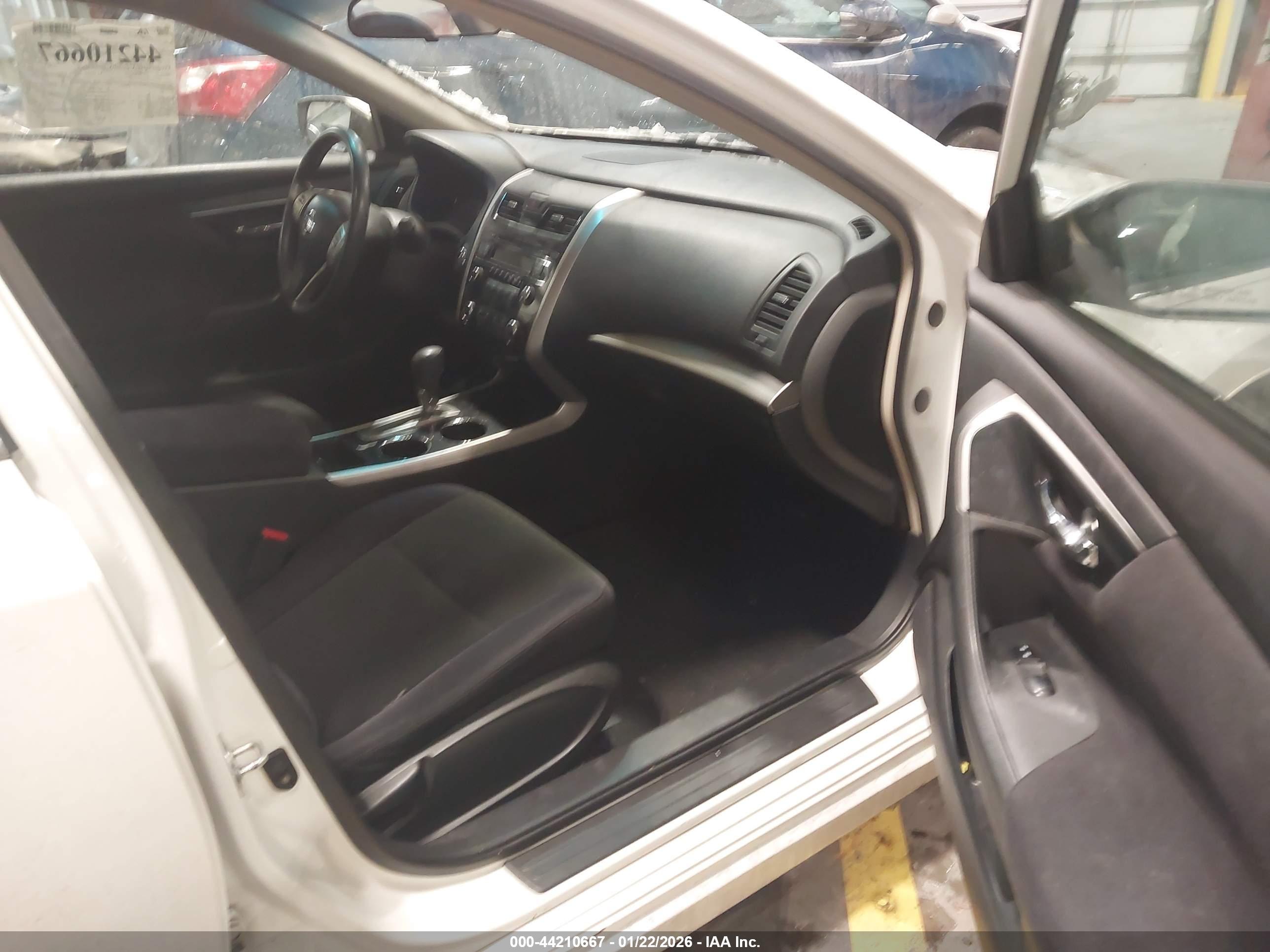 NISSAN ALTIMA image 5