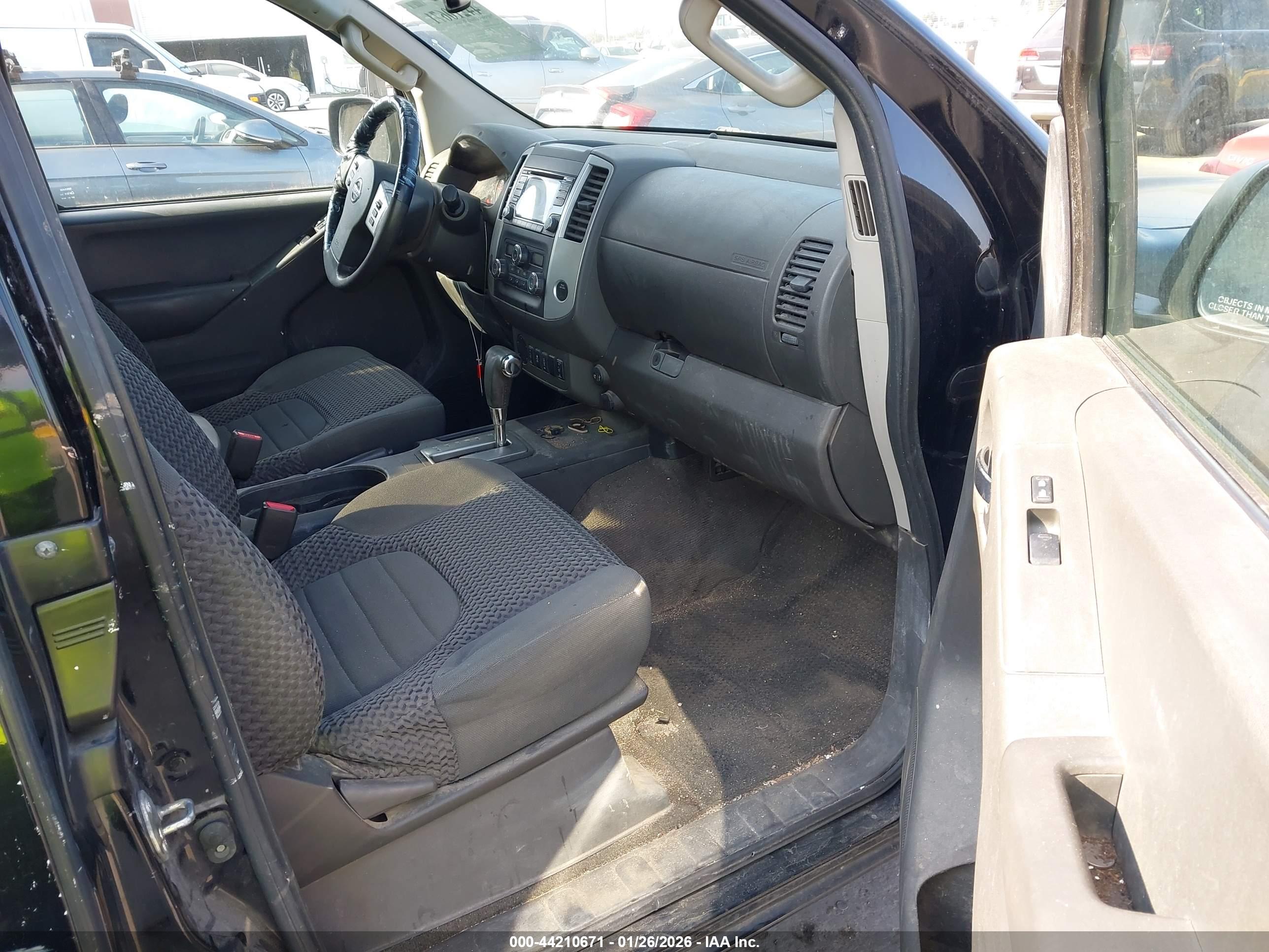 NISSAN FRONTIER image 5