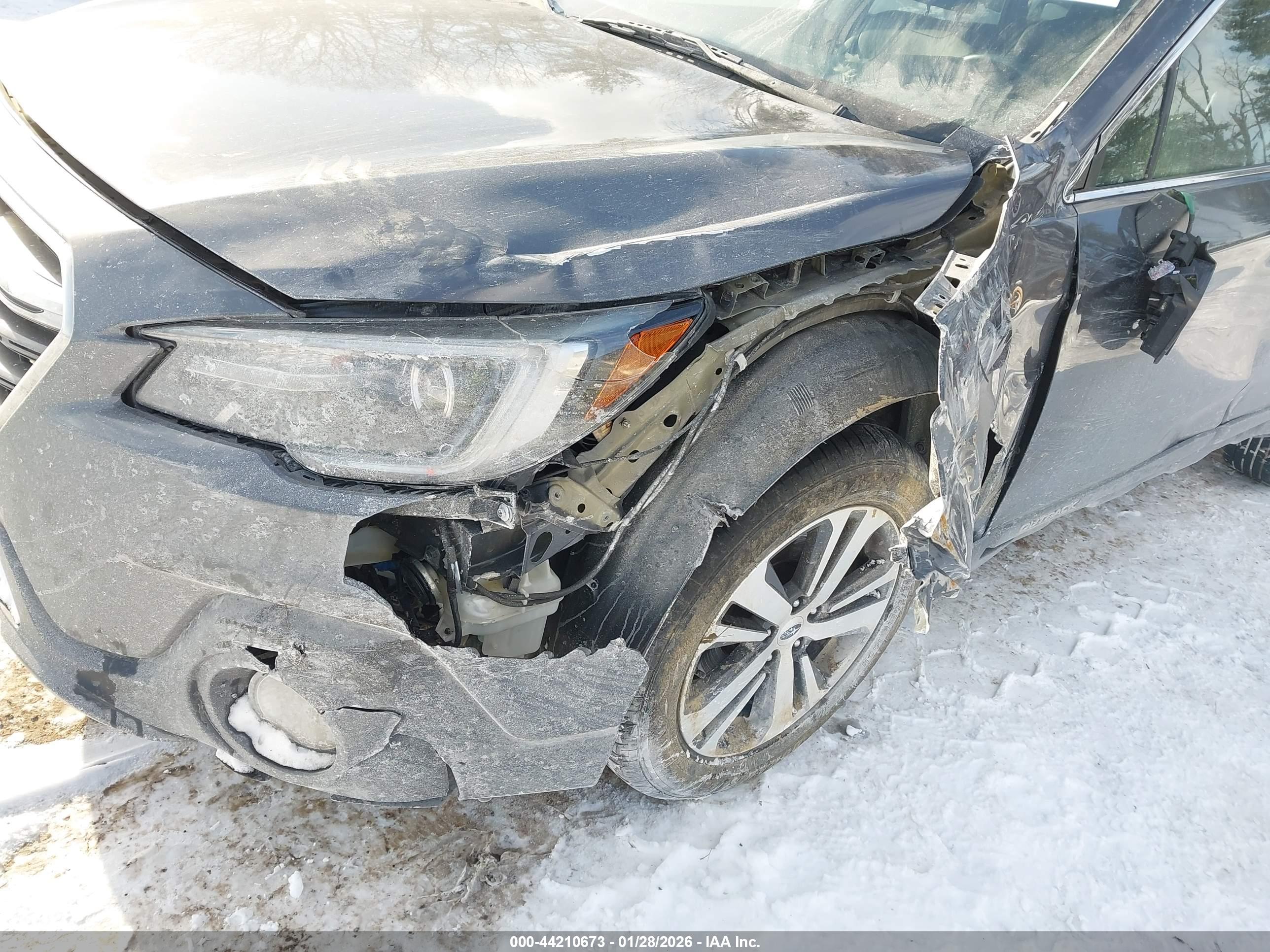 SUBARU OUTBACK image 6