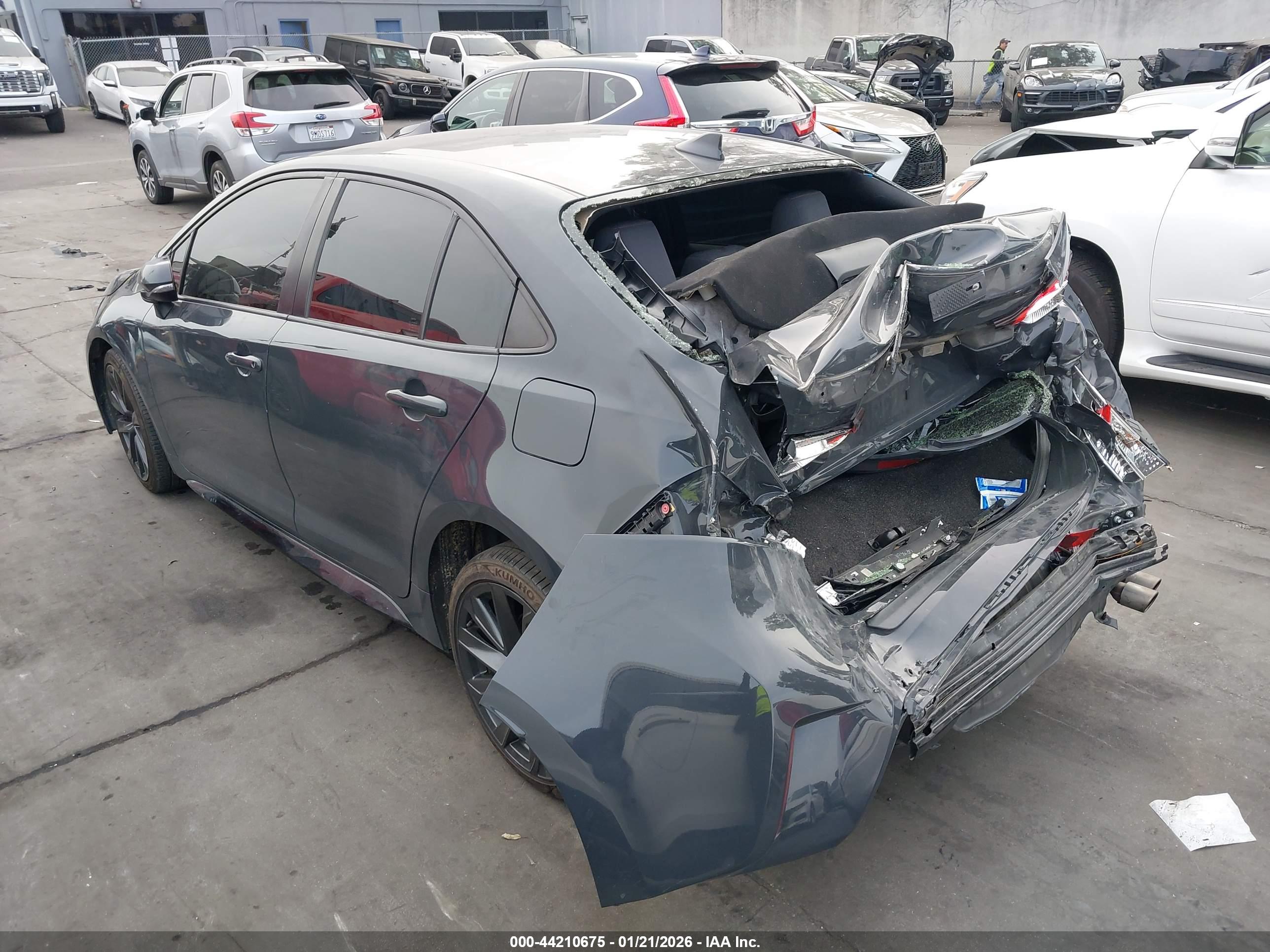 TOYOTA COROLLA image 3