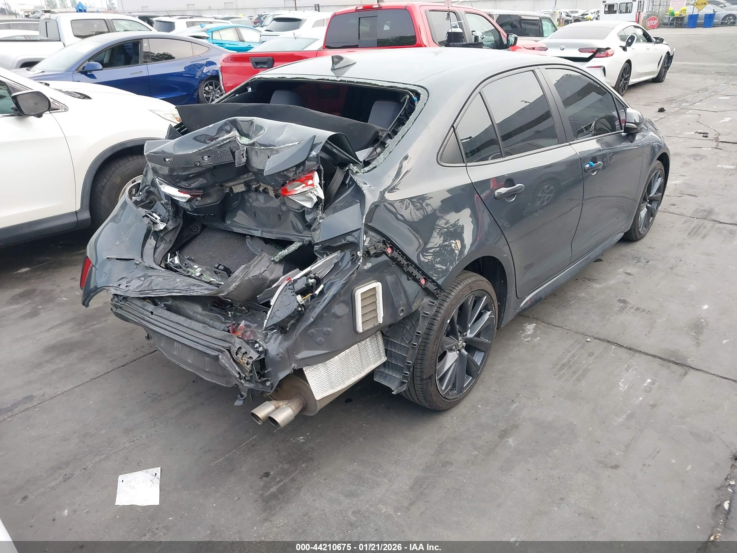 TOYOTA COROLLA image 4