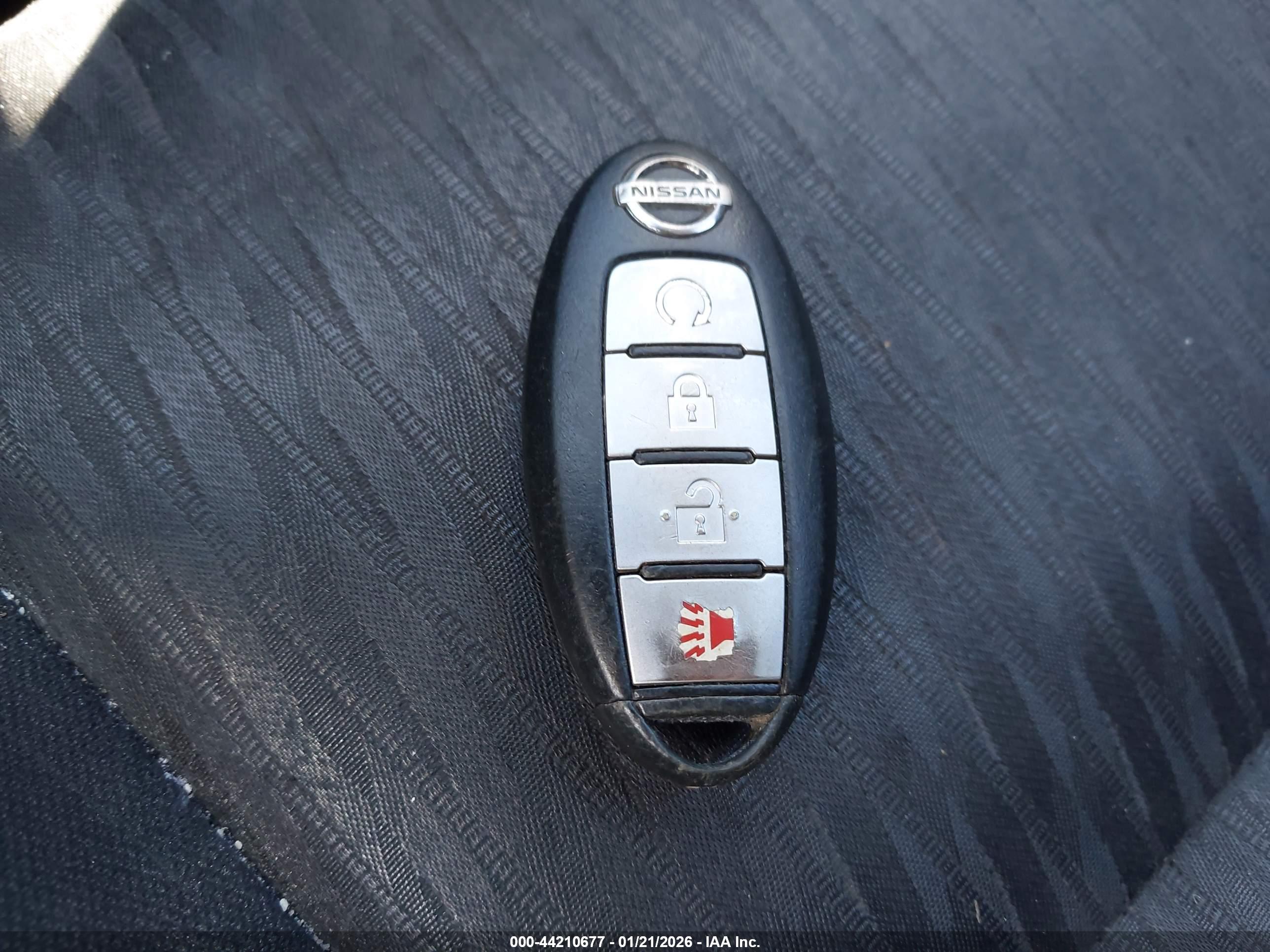 NISSAN ROGUE image 11