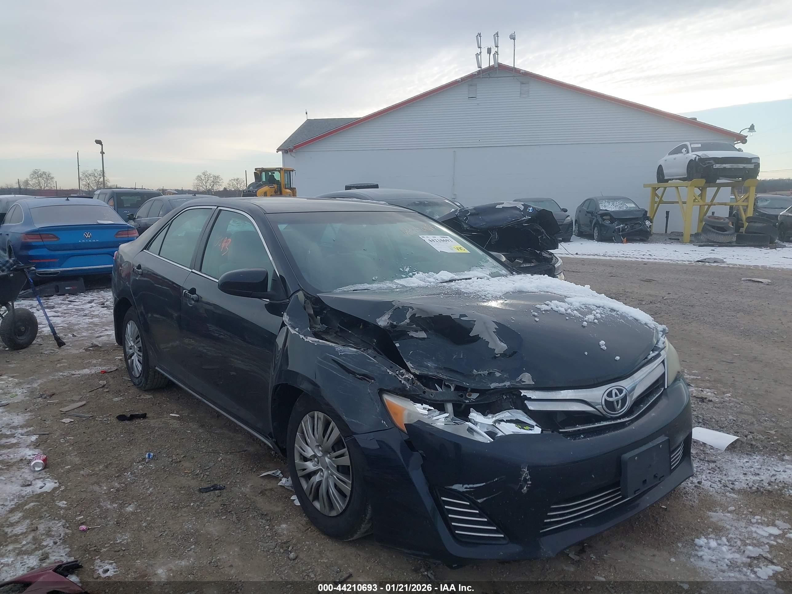 TOYOTA CAMRY image 6