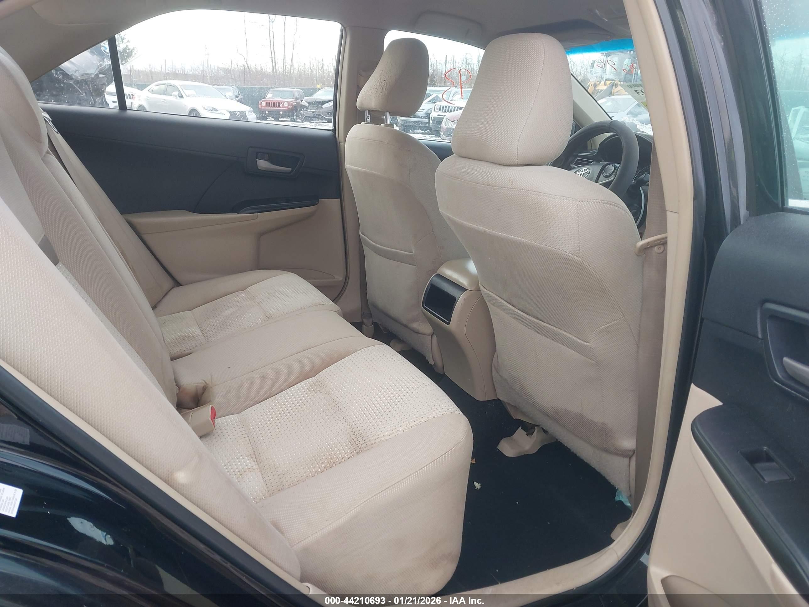 TOYOTA CAMRY image 8
