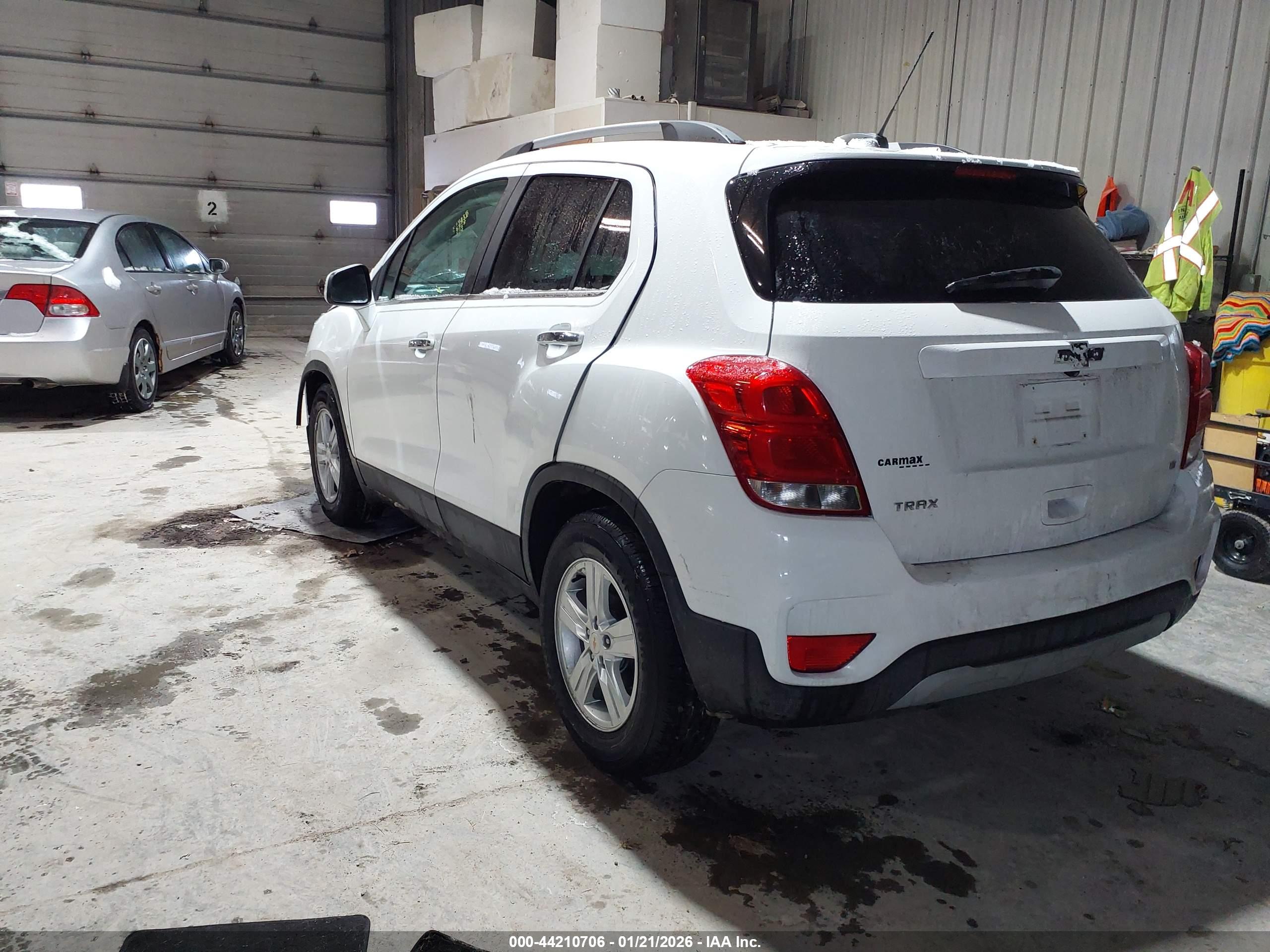 CHEVROLET TRAX image 3