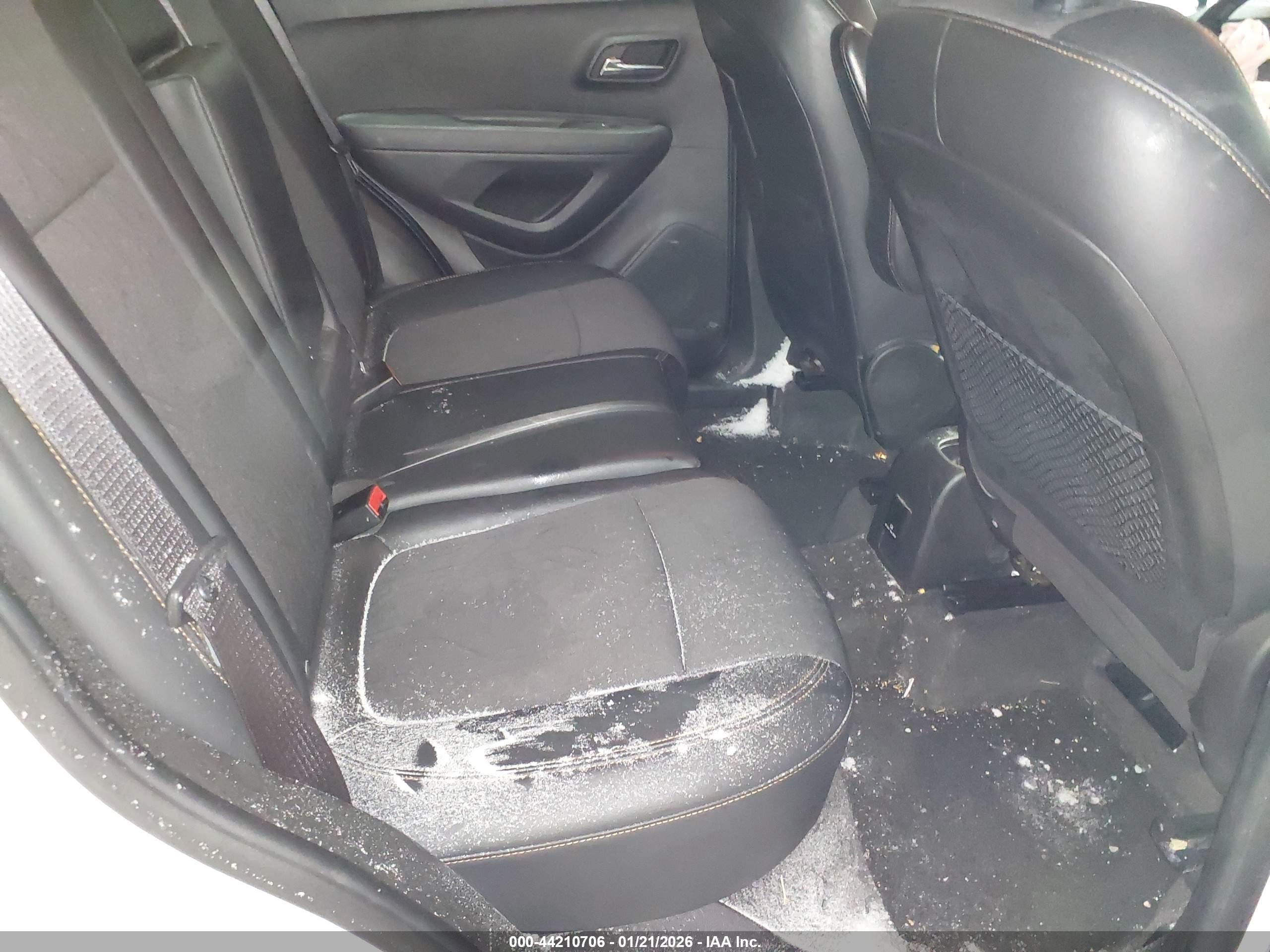 CHEVROLET TRAX image 8