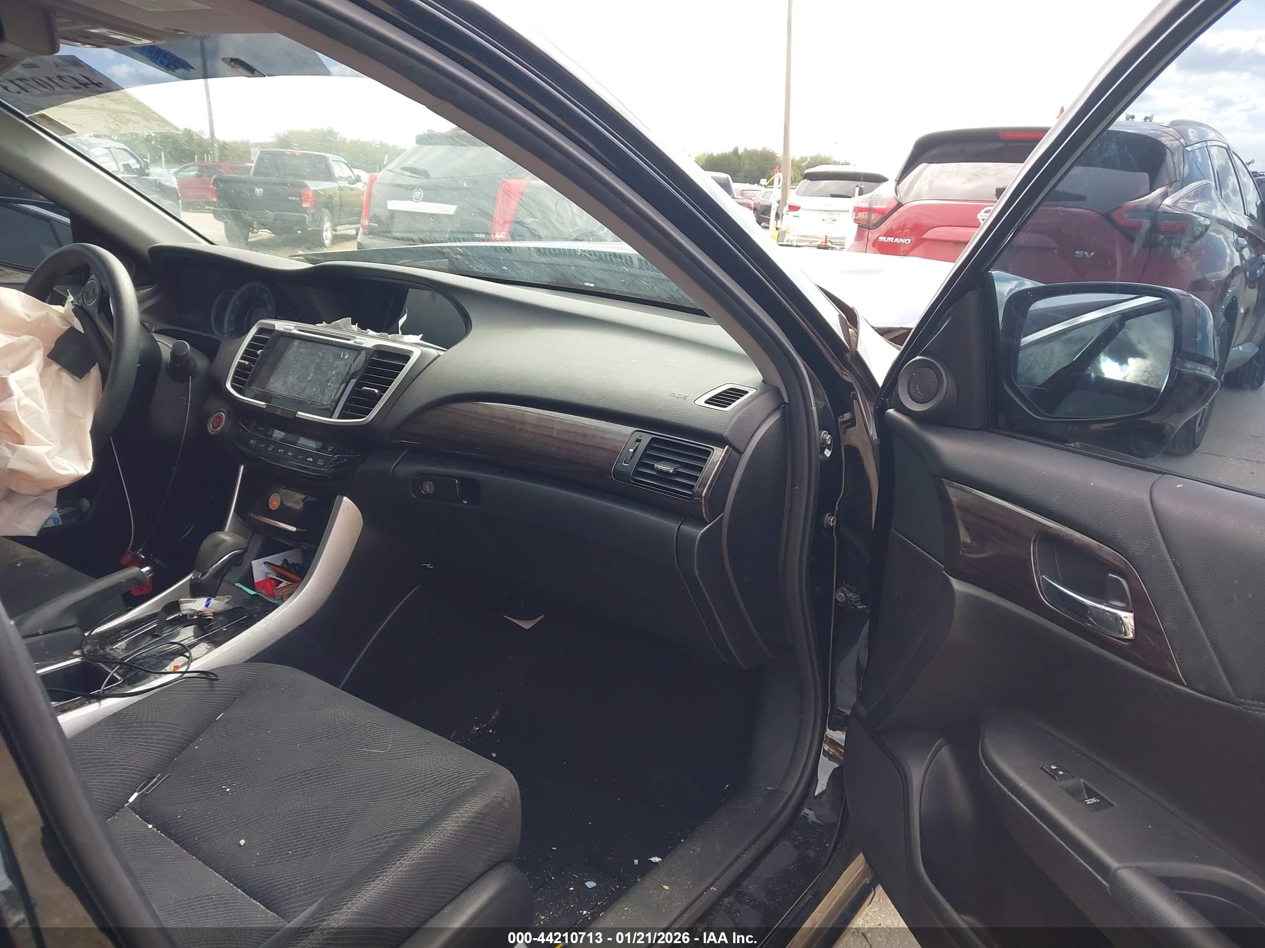 HONDA ACCORD image 5