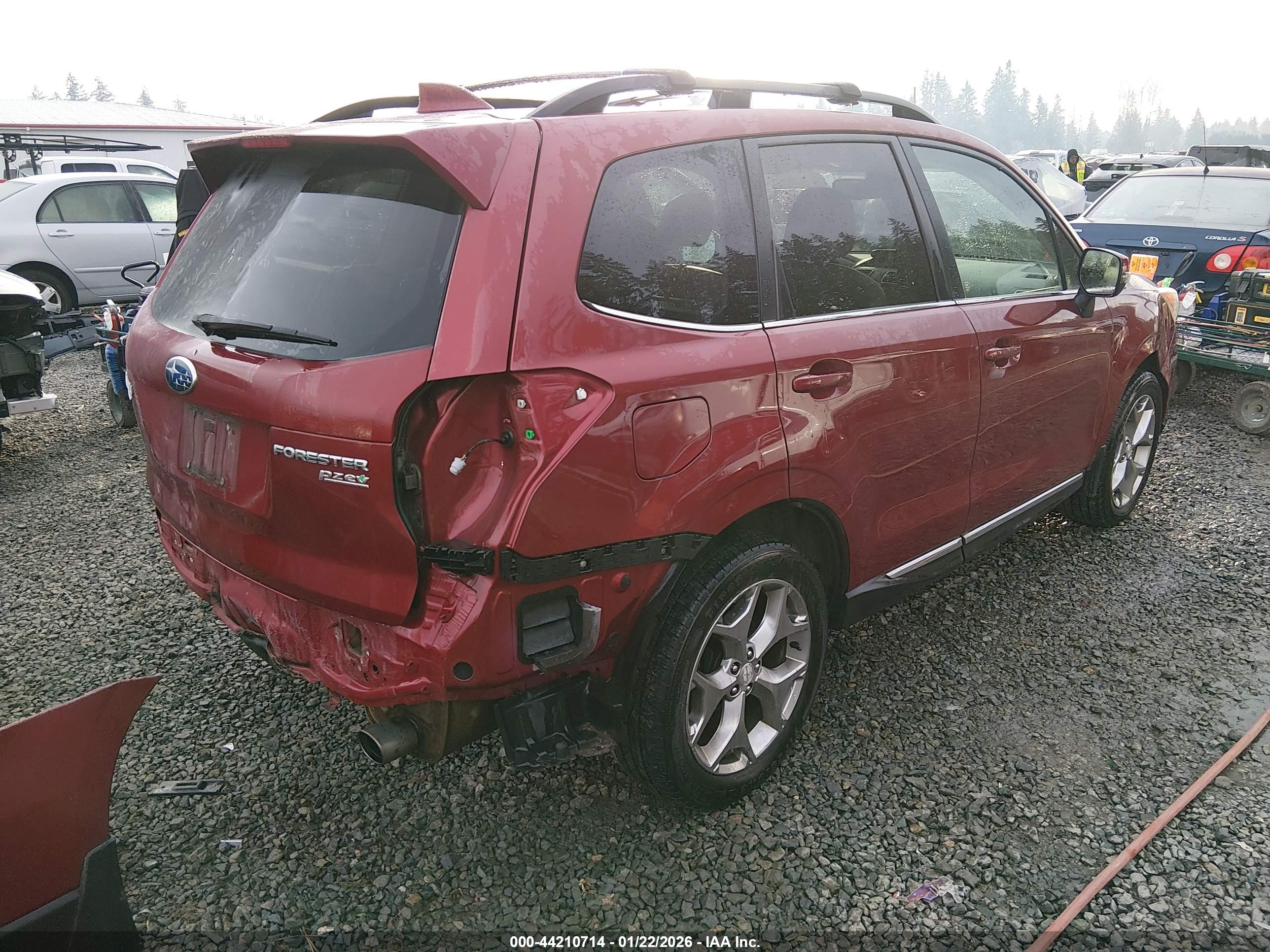 SUBARU FORESTER image 4