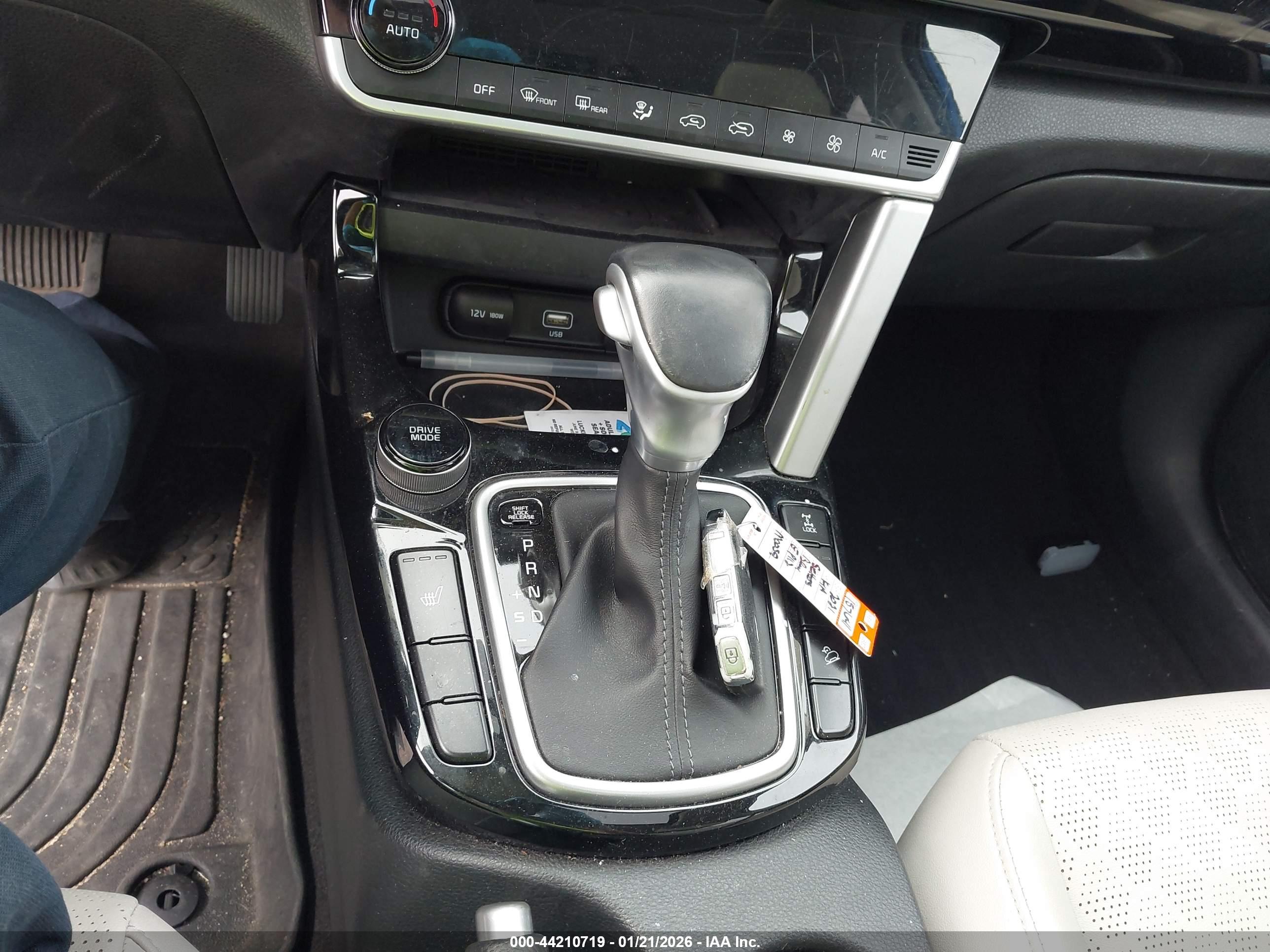 KIA SELTOS image 11