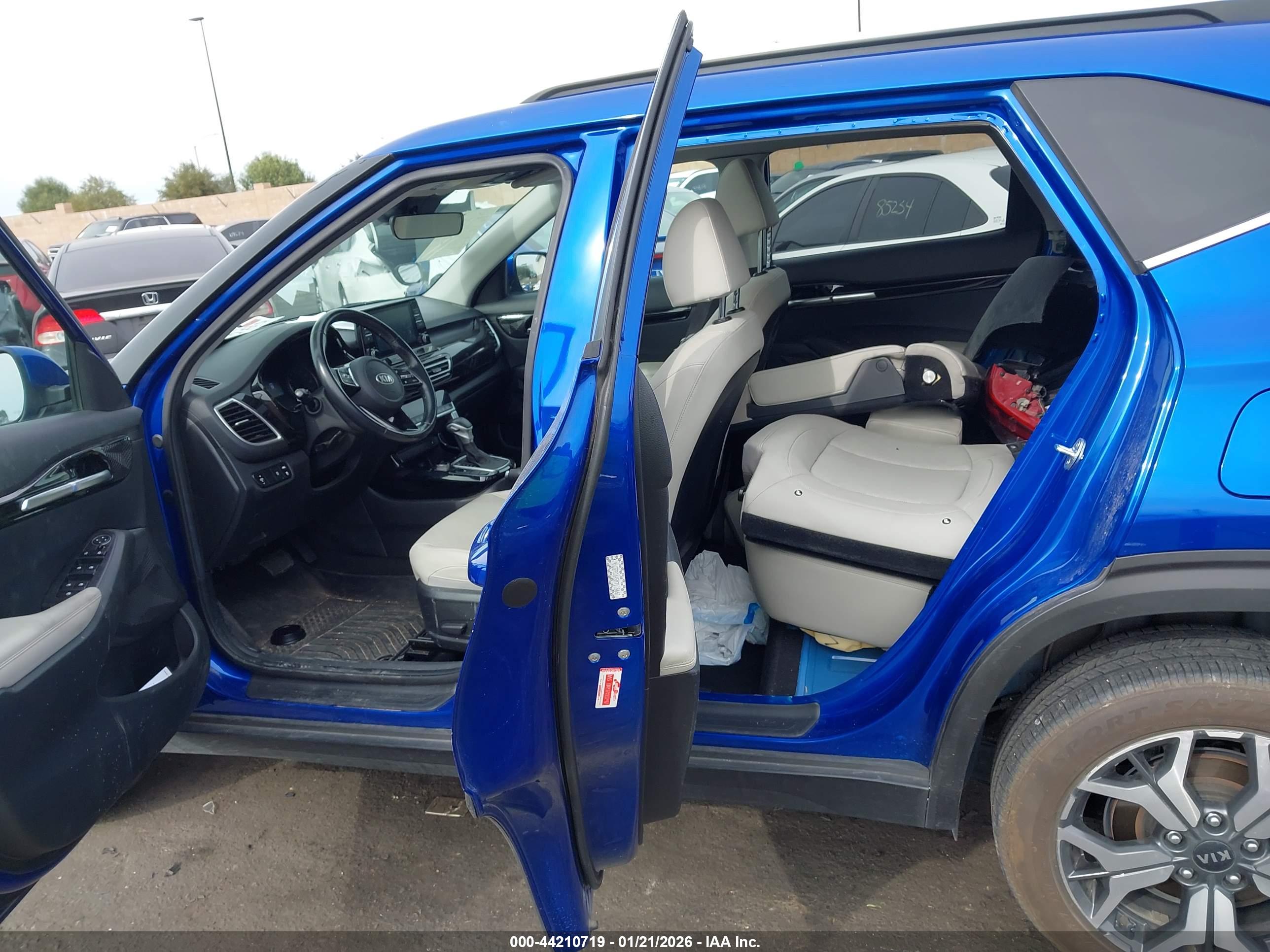 KIA SELTOS image 8