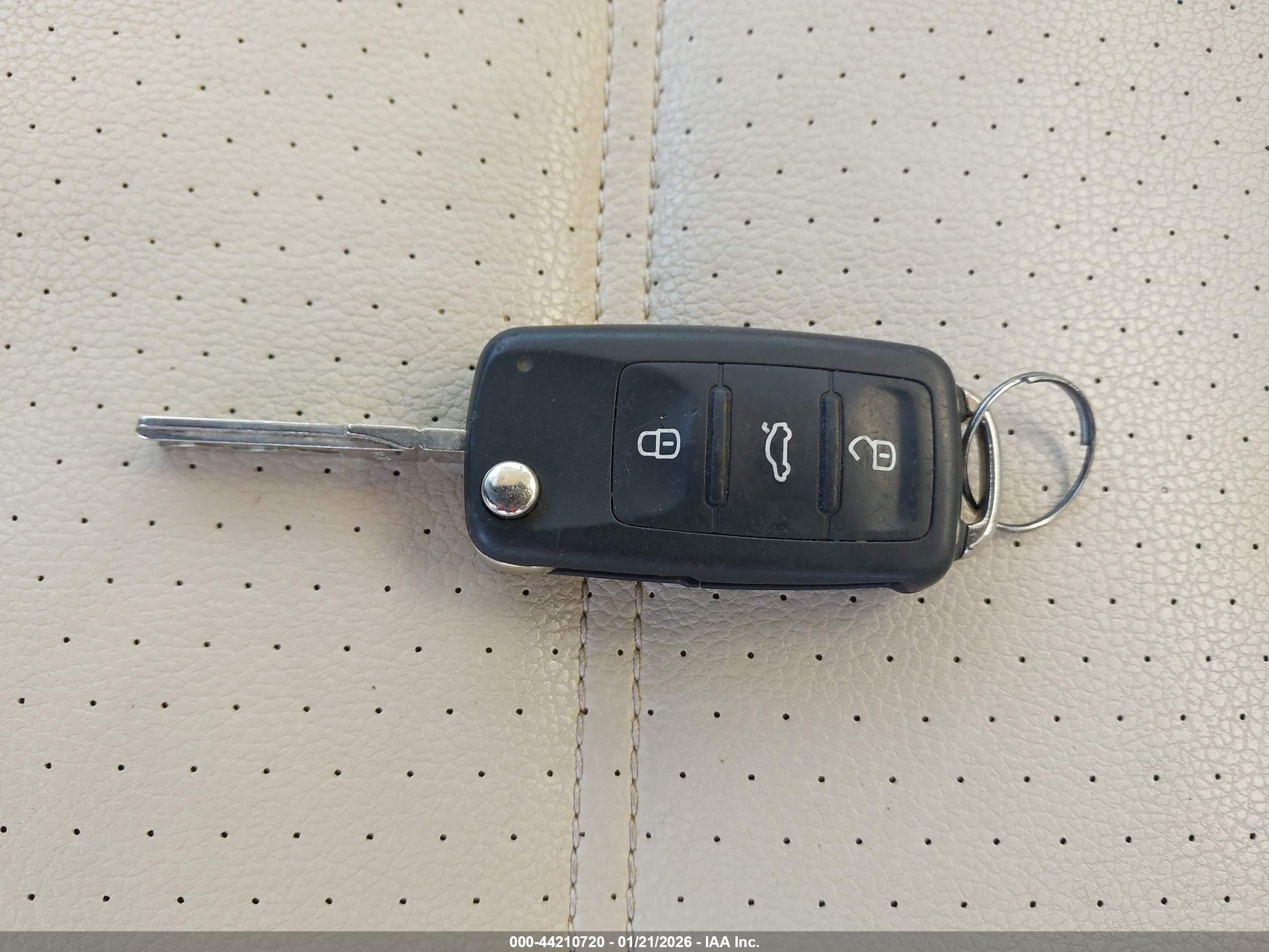 VOLKSWAGEN JETTA image 11