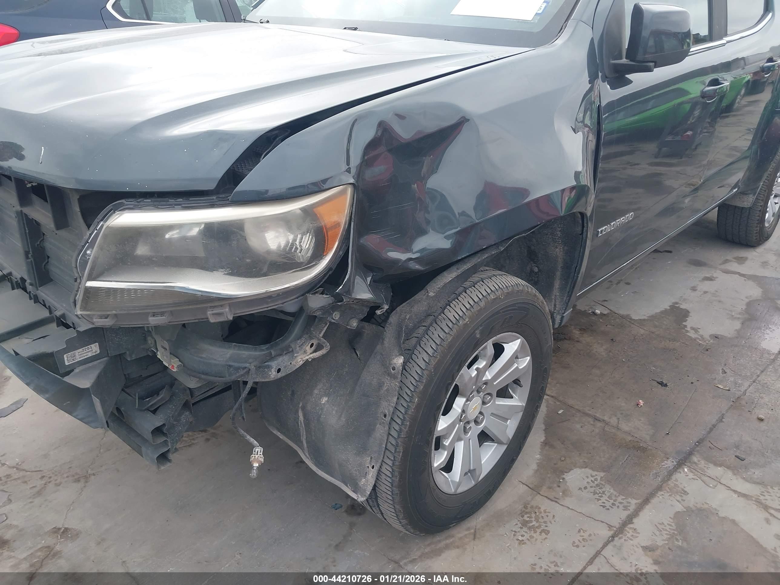 CHEVROLET COLORADO image 6