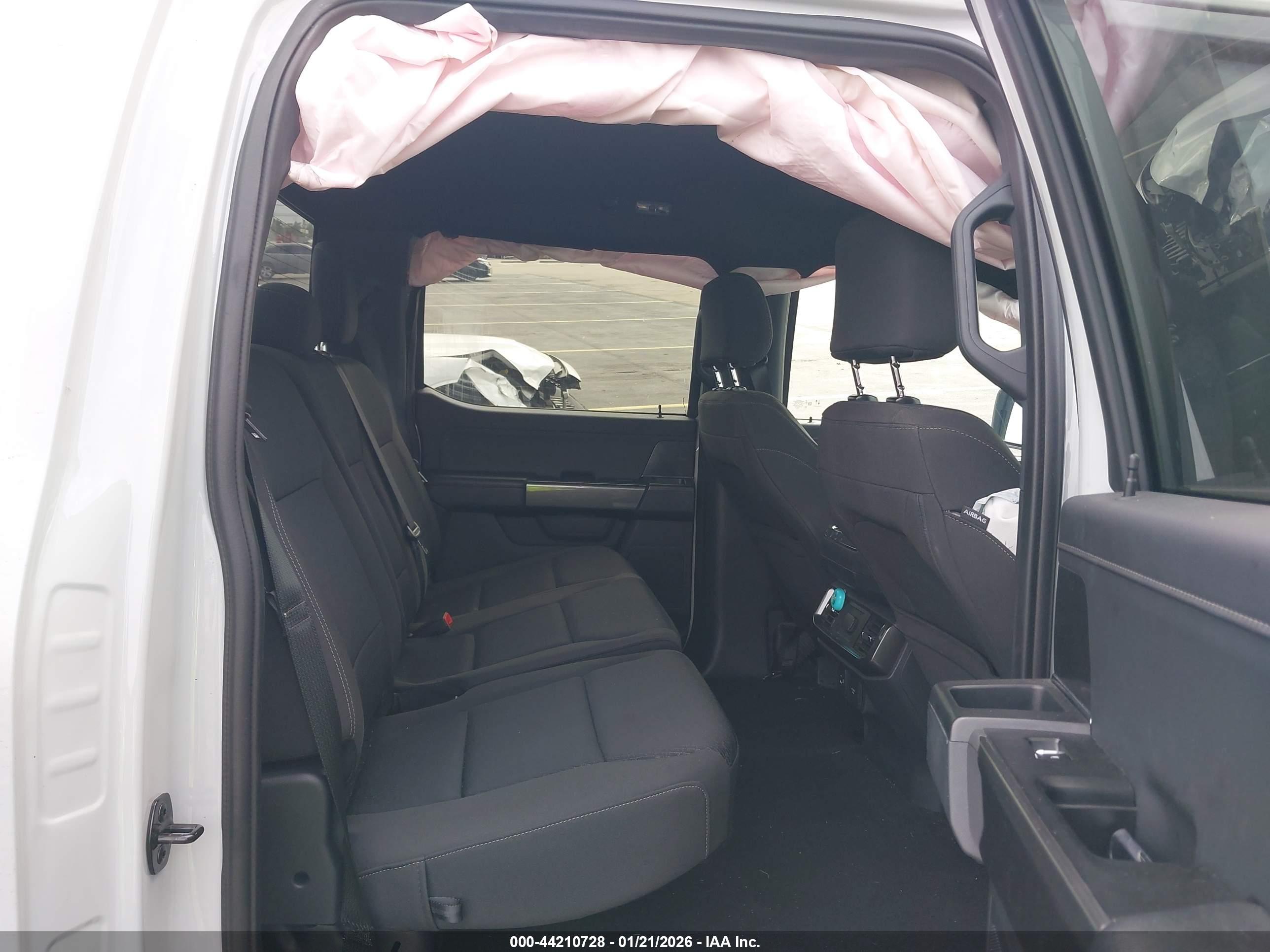 FORD F-150 image 8