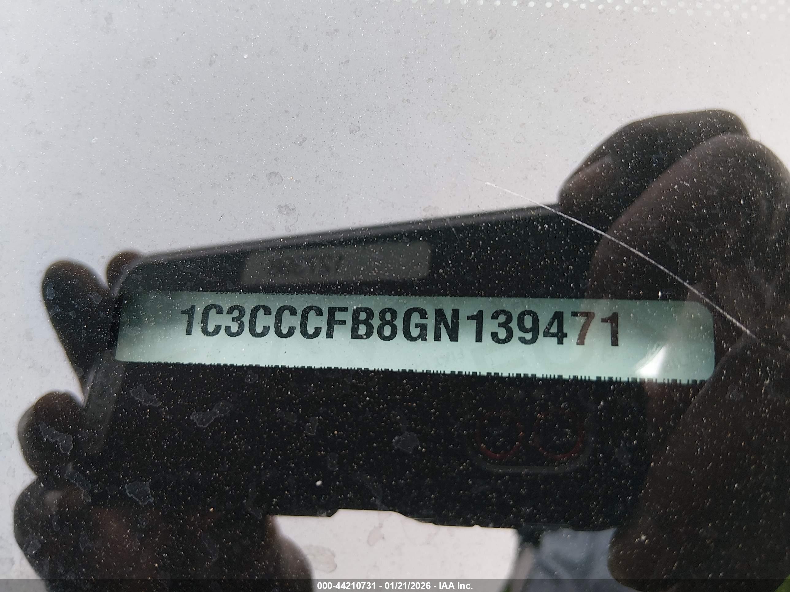 CHRYSLER 200 image 9