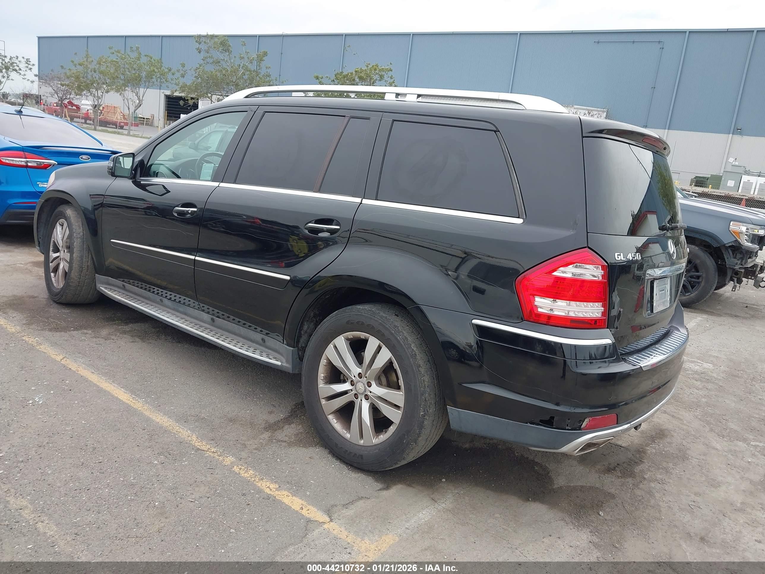 MERCEDES-BENZ GL image 3
