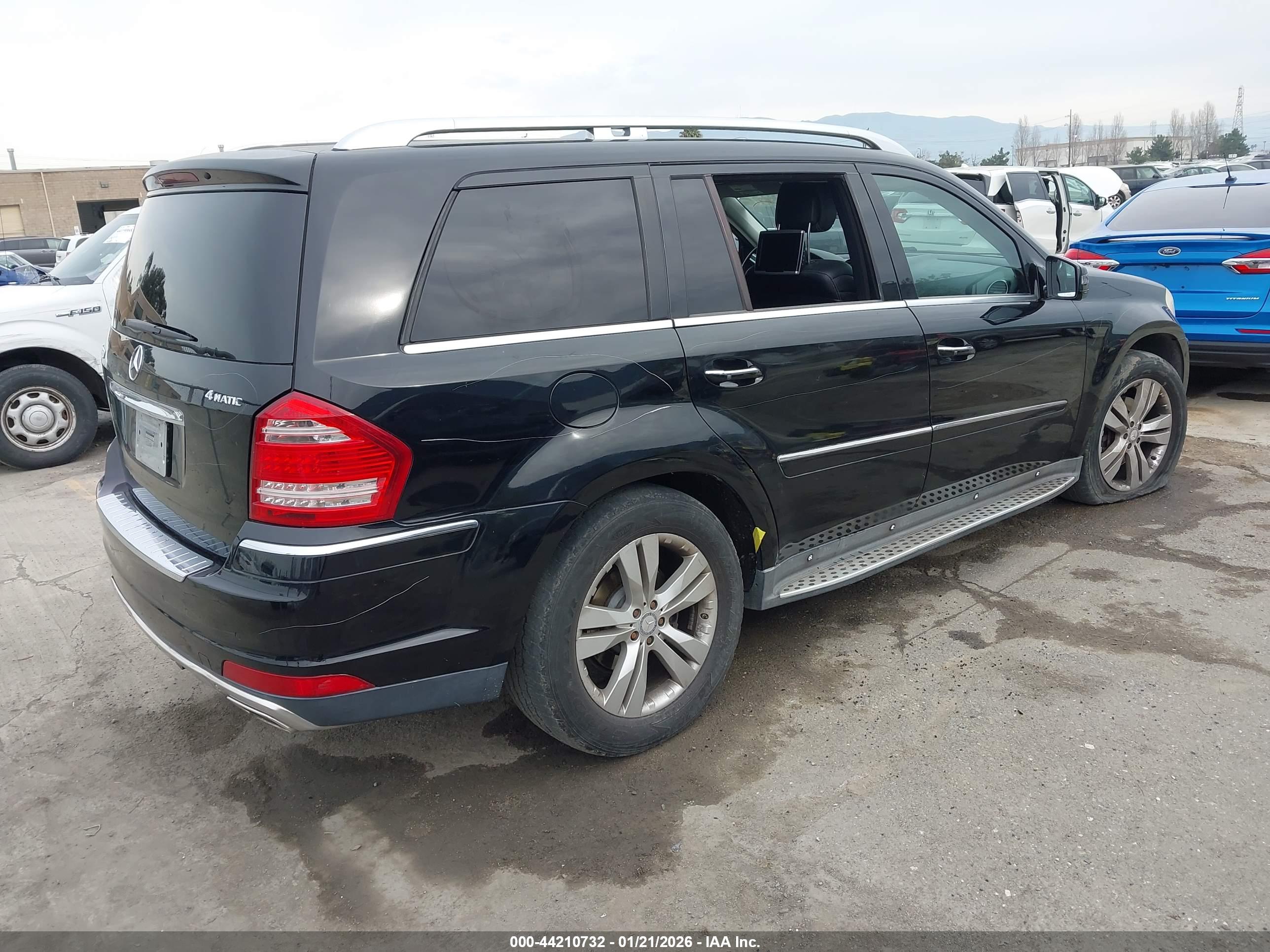 MERCEDES-BENZ GL image 4