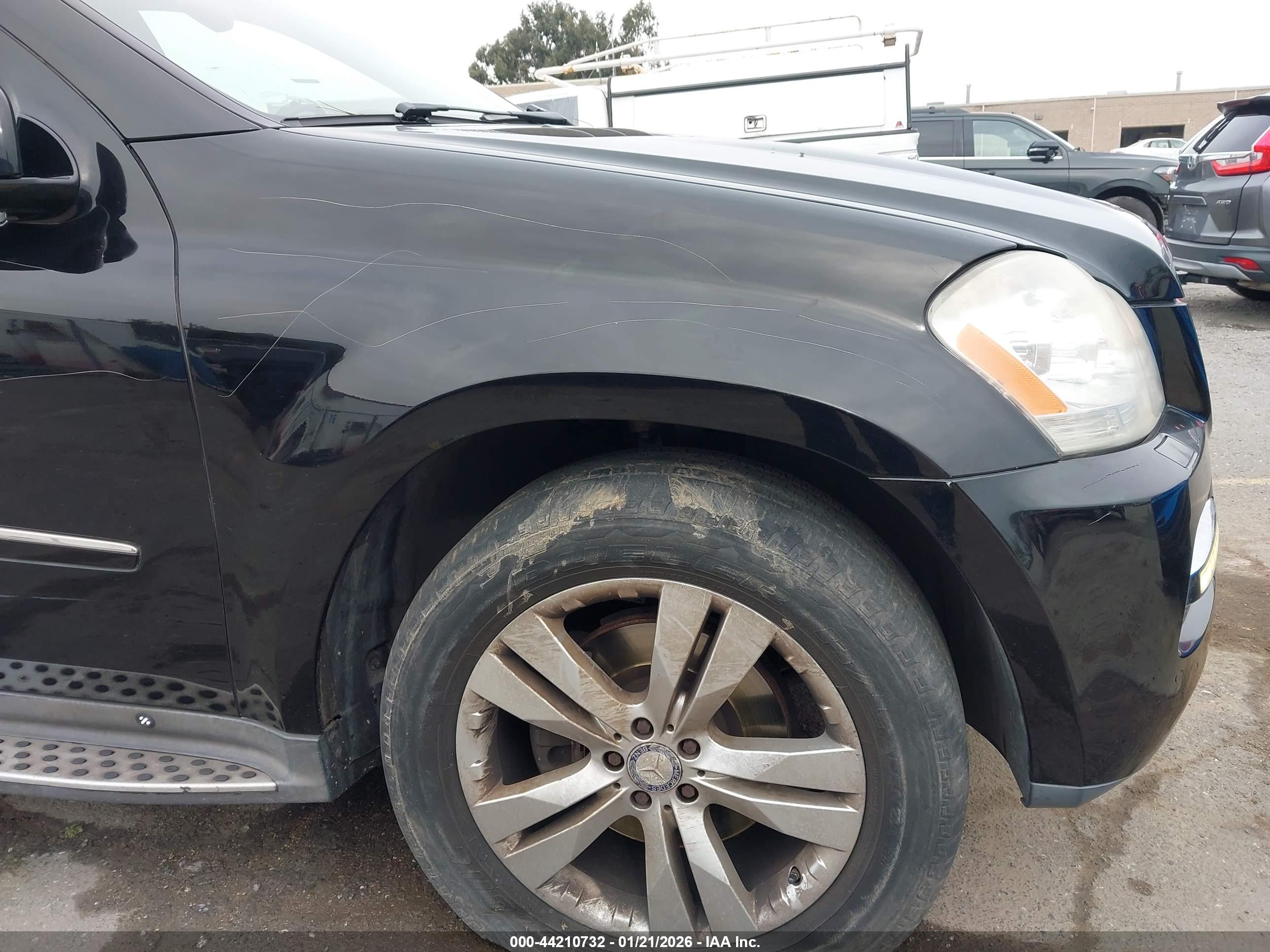 MERCEDES-BENZ GL image 6