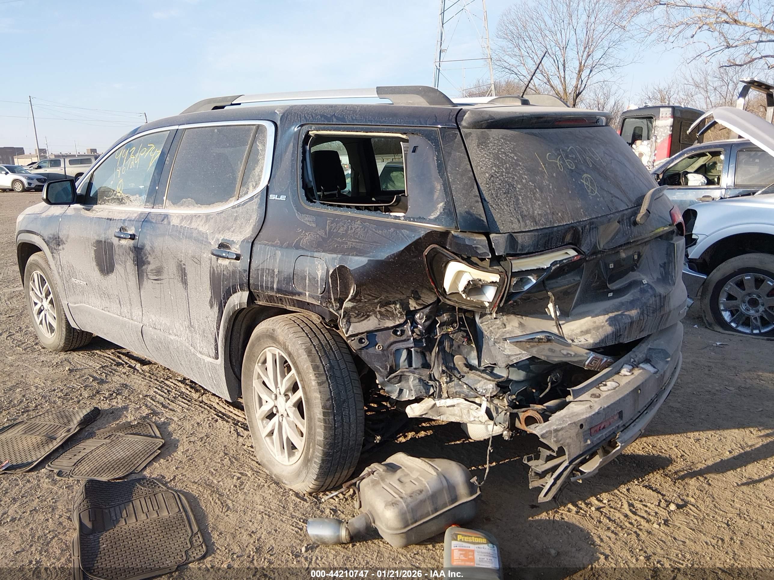 GMC ACADIA image 3