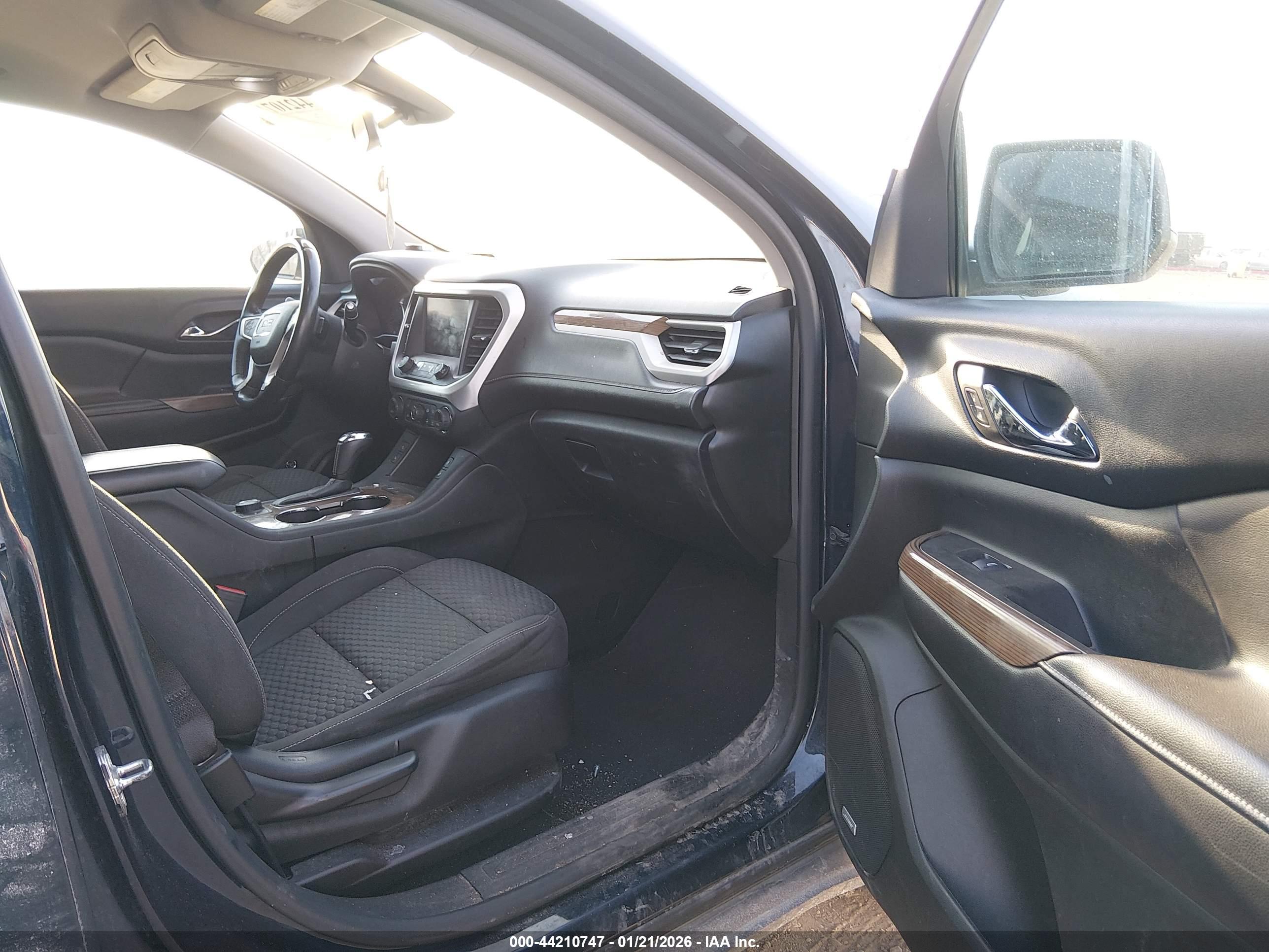 GMC ACADIA image 5