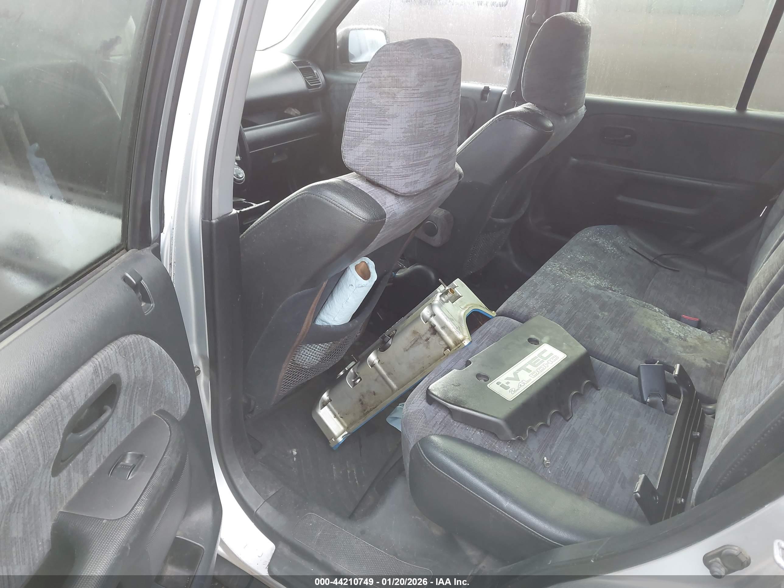 HONDA CR-V image 8