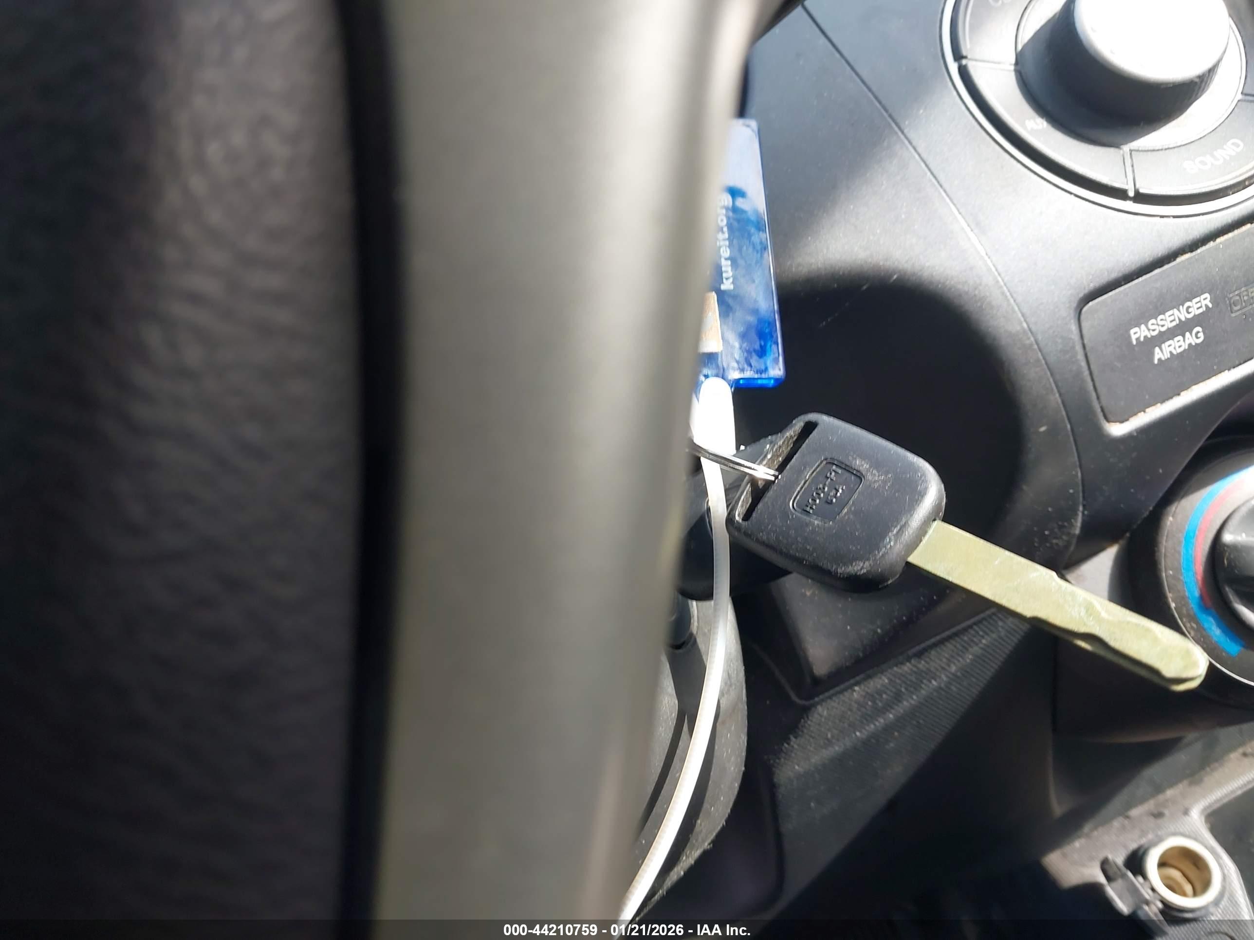 HONDA FIT image 11
