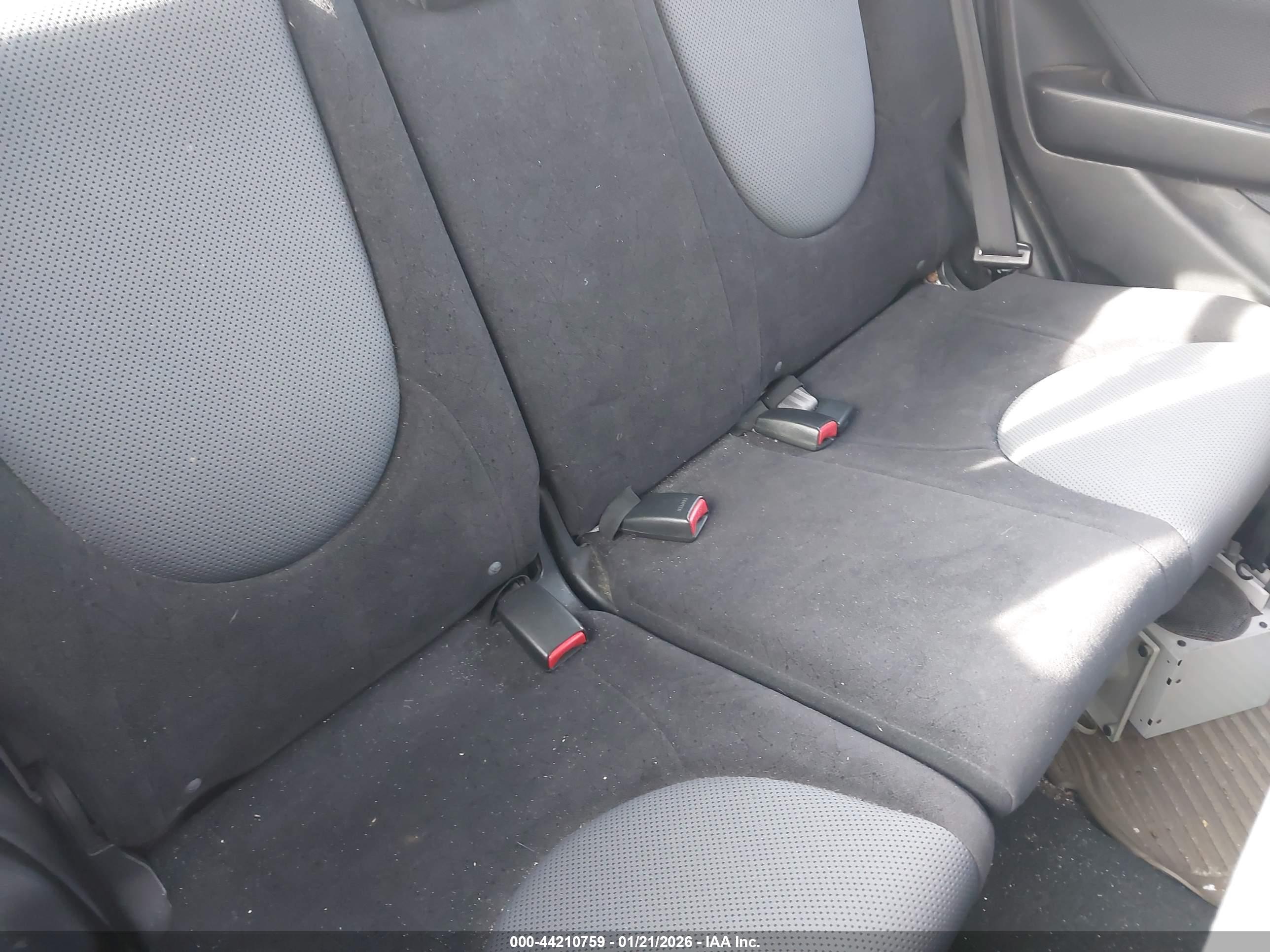 HONDA FIT image 8