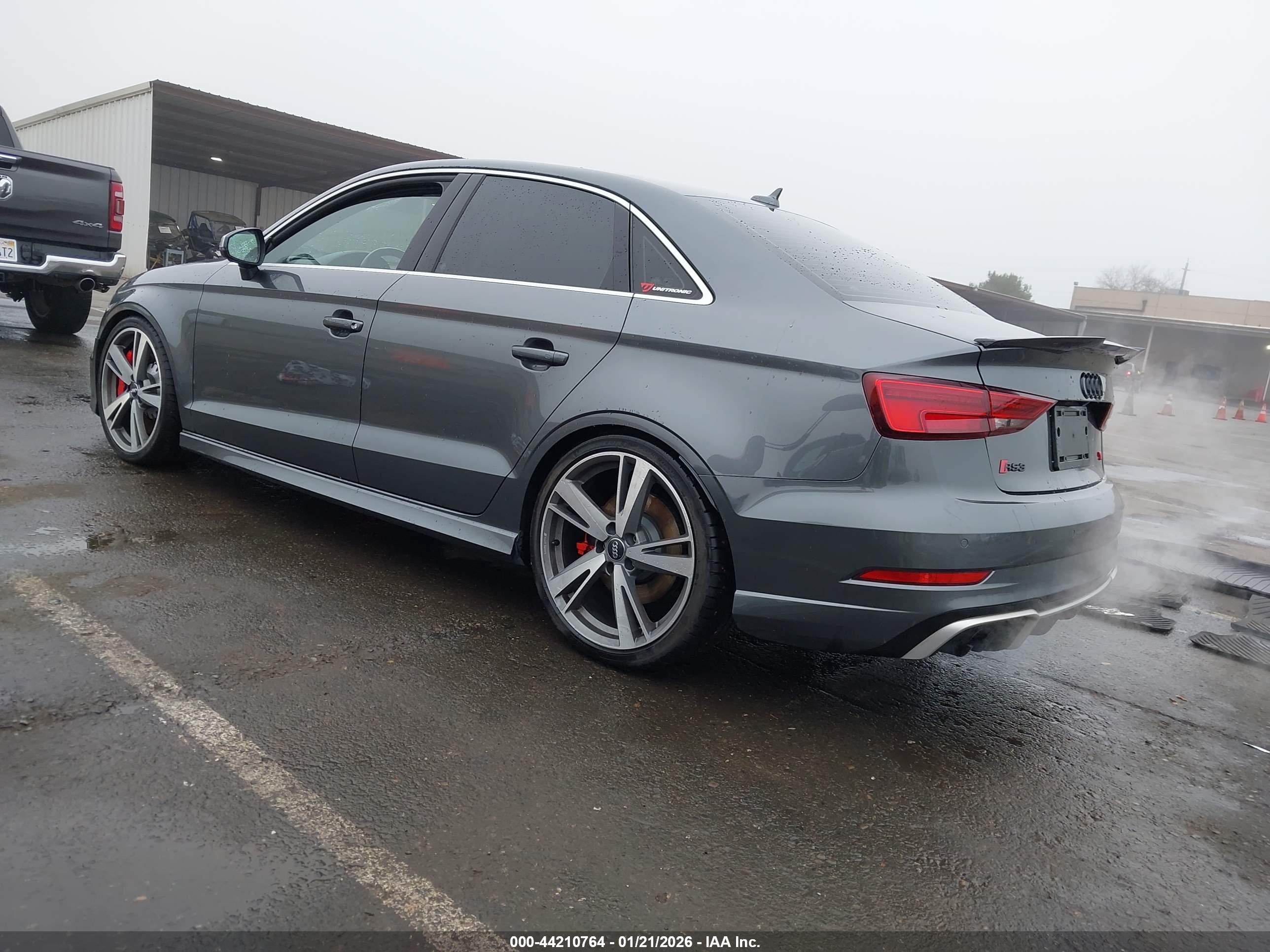 AUDI RS image 3