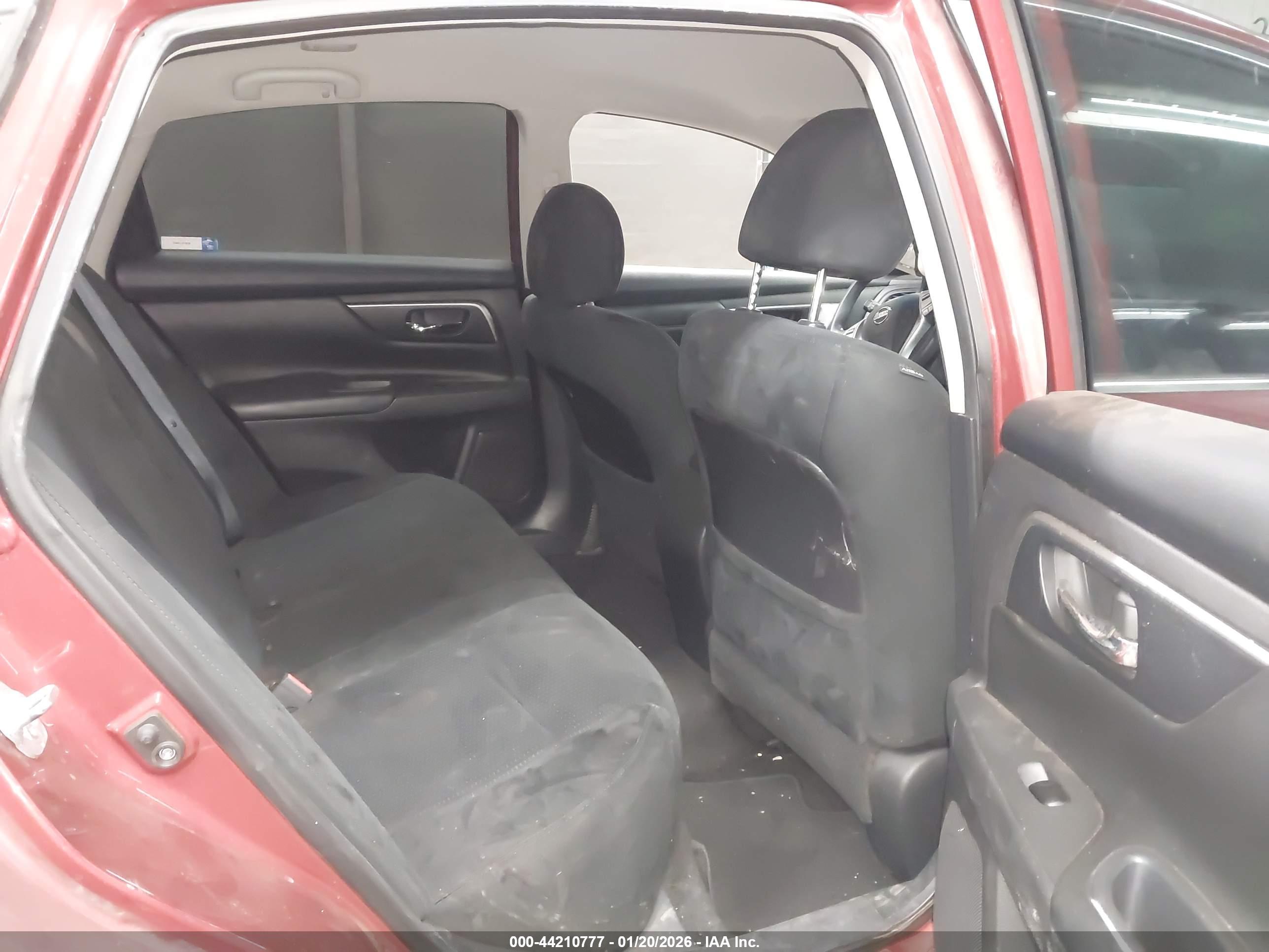 NISSAN ALTIMA image 8