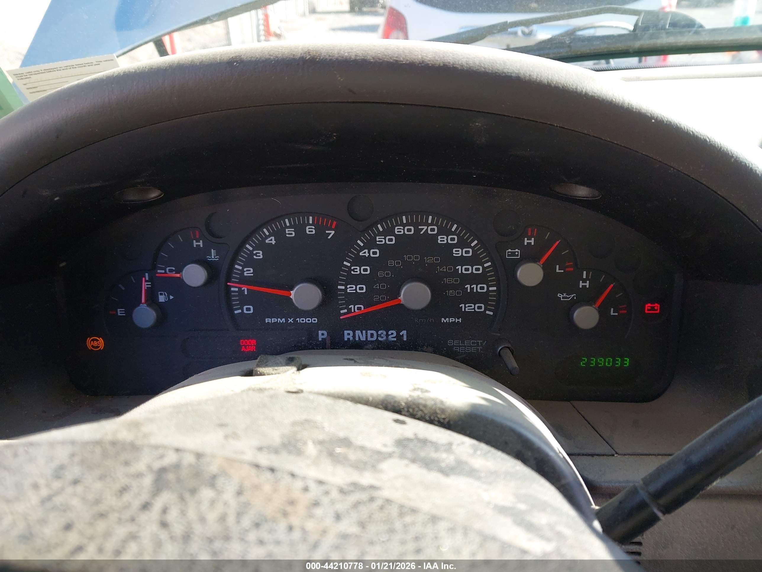FORD EXPLORER image 7