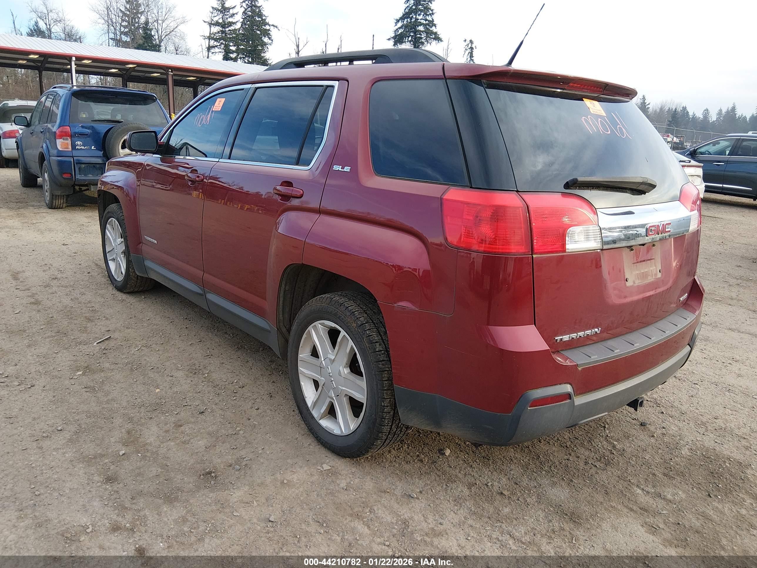 GMC TERRAIN image 3
