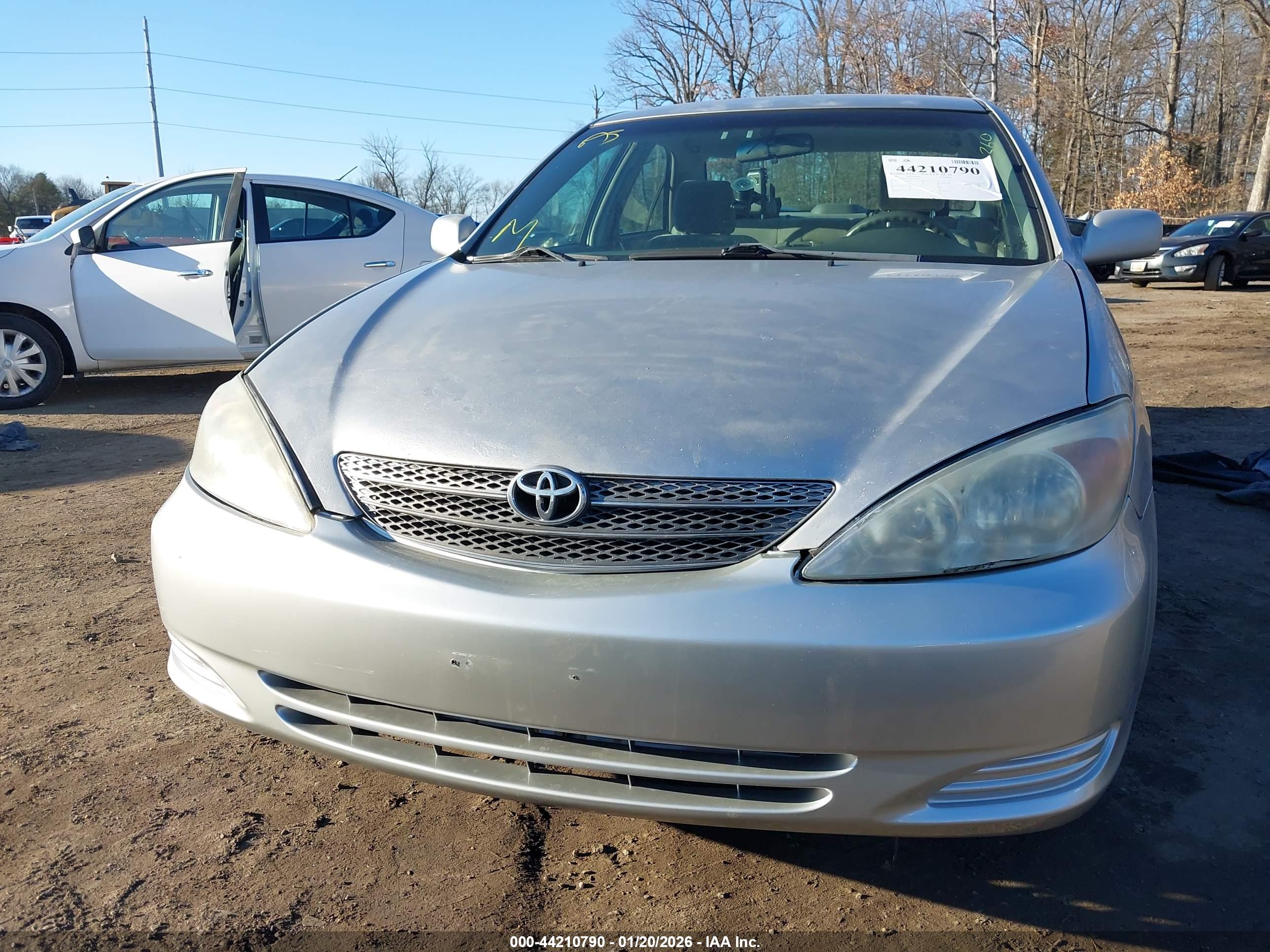 TOYOTA CAMRY image 6